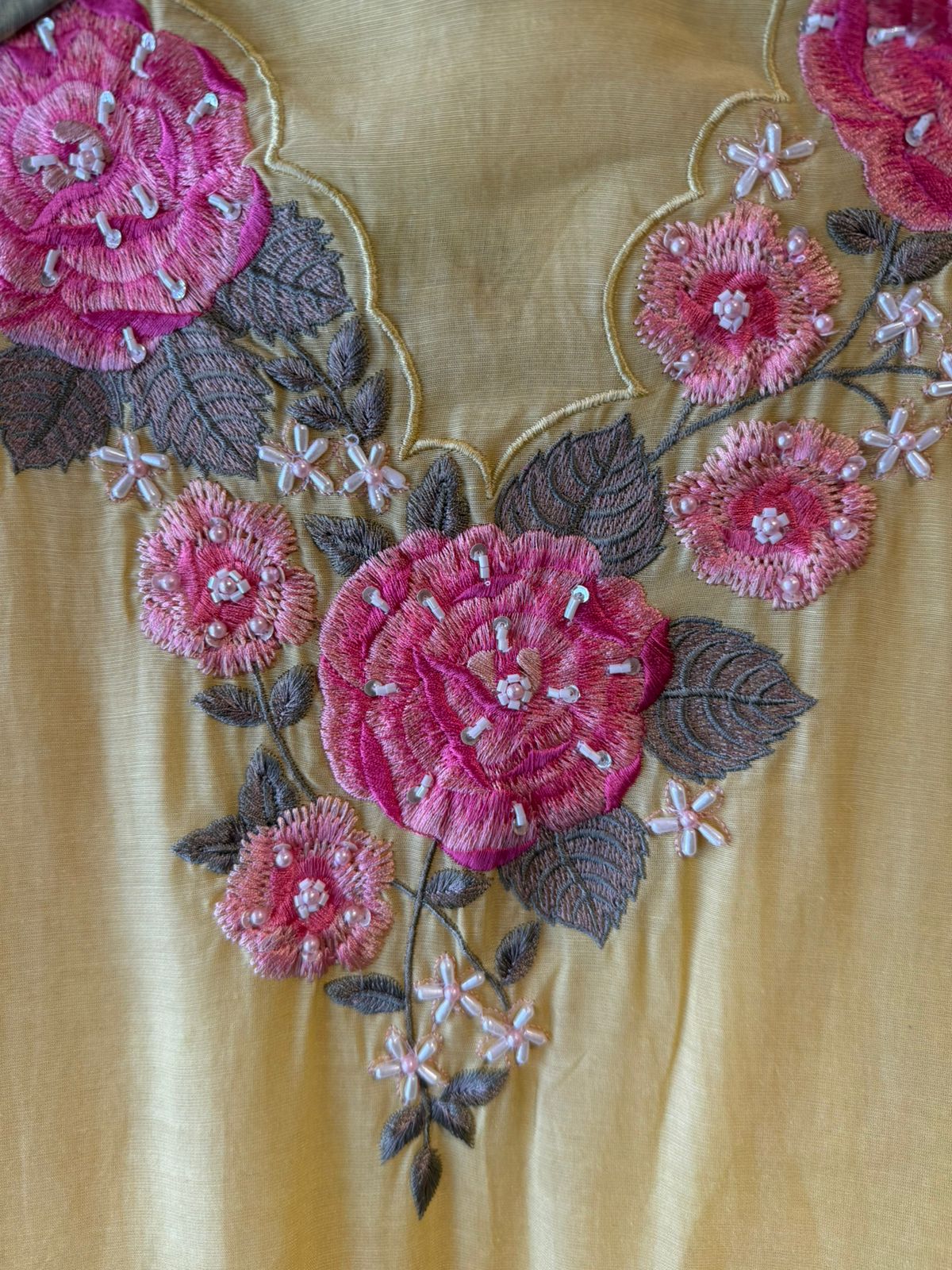 Floral Embroidered Suit Set with Mul Dupatta