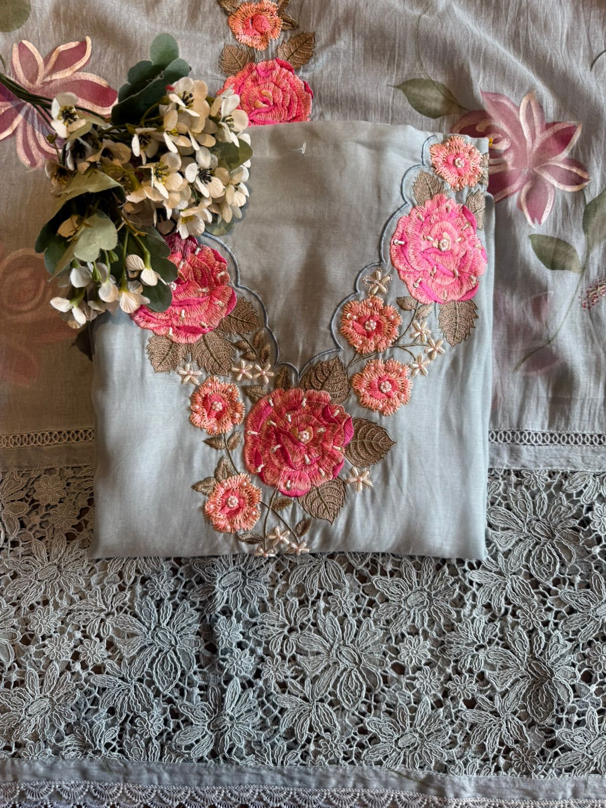 Floral Embroidered Suit Set with Mul Dupatta