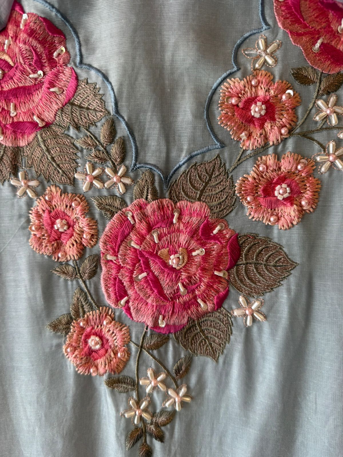 Floral Embroidered Suit Set with Mul Dupatta
