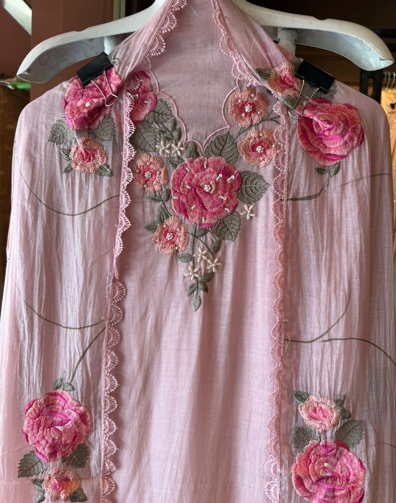 Floral Embroidered Suit Set with Mul Dupatta