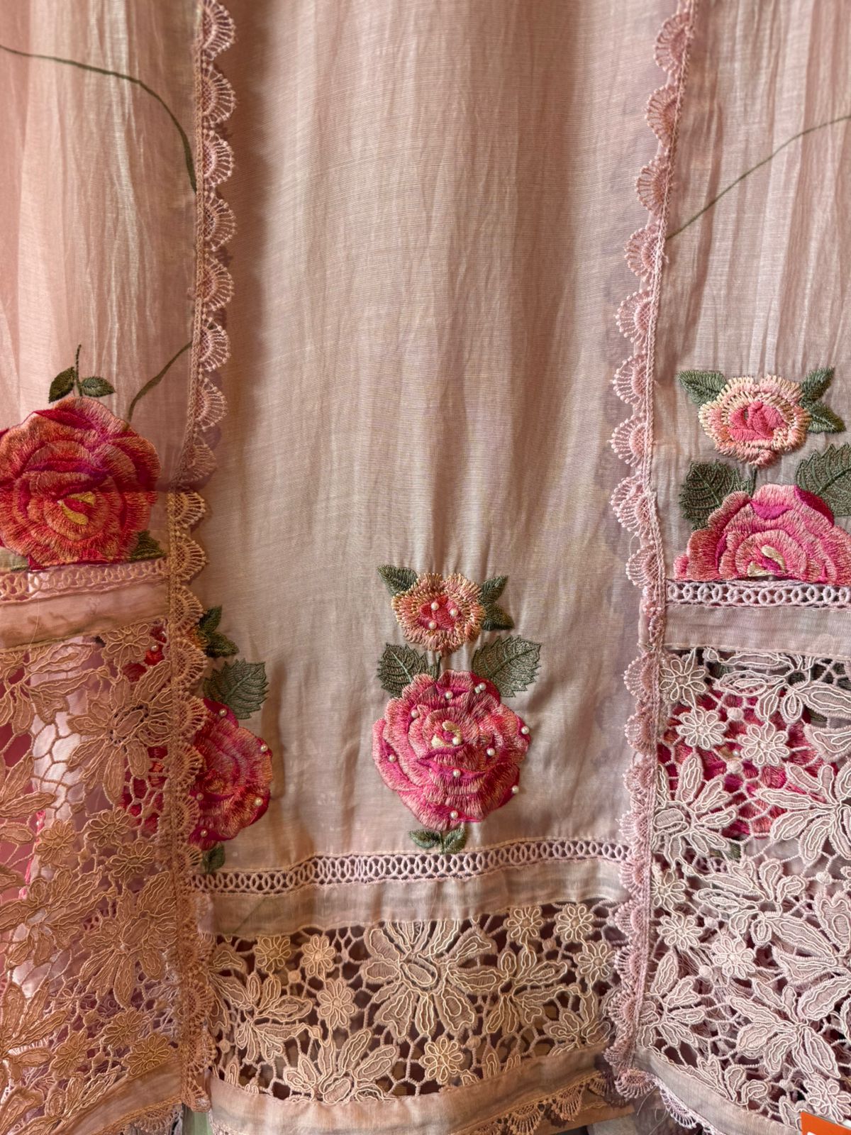 Floral Embroidered Suit Set with Mul Dupatta