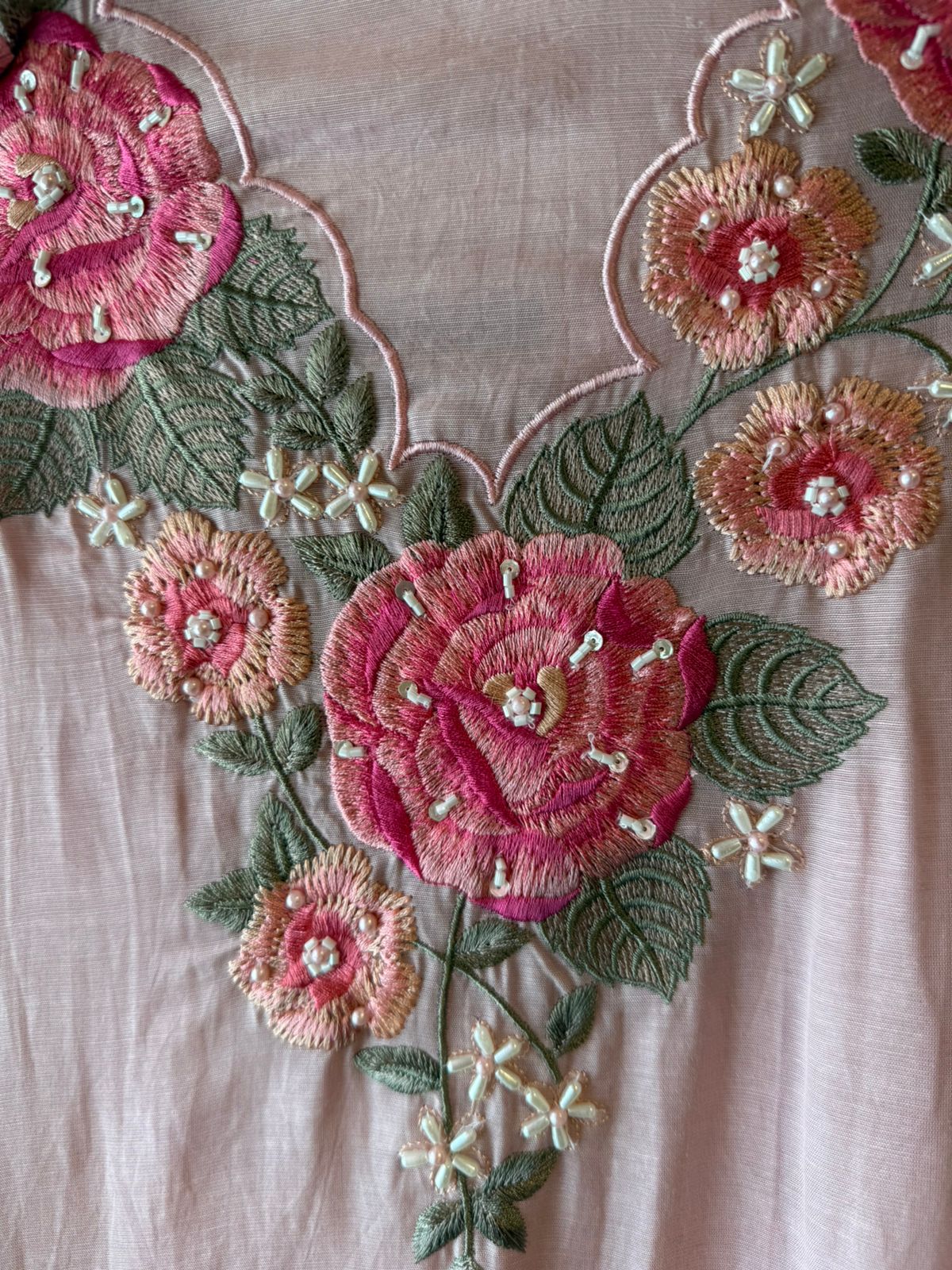 Floral Embroidered Suit Set with Mul Dupatta