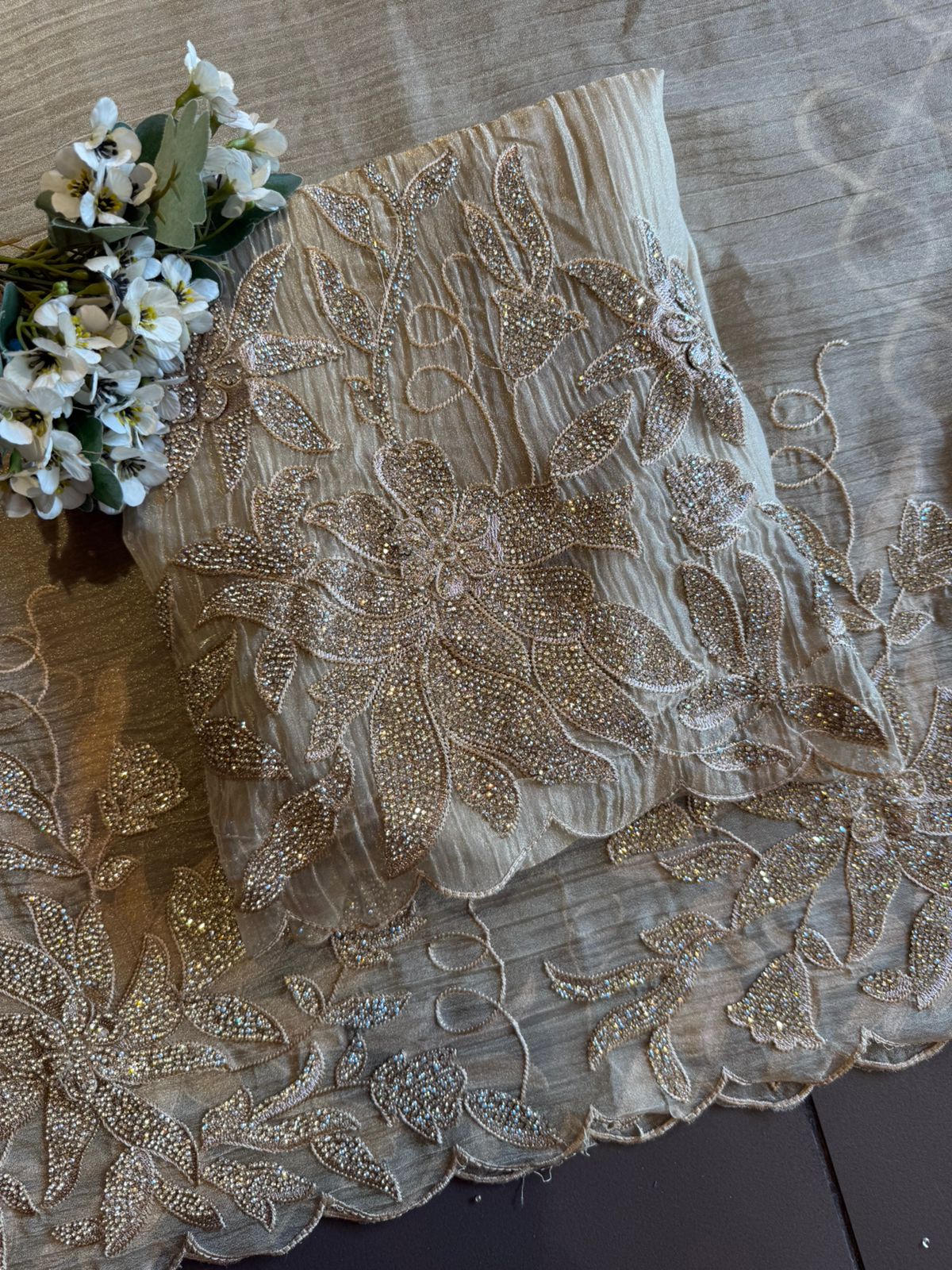 Elegant Crushed tissue unstitched suit