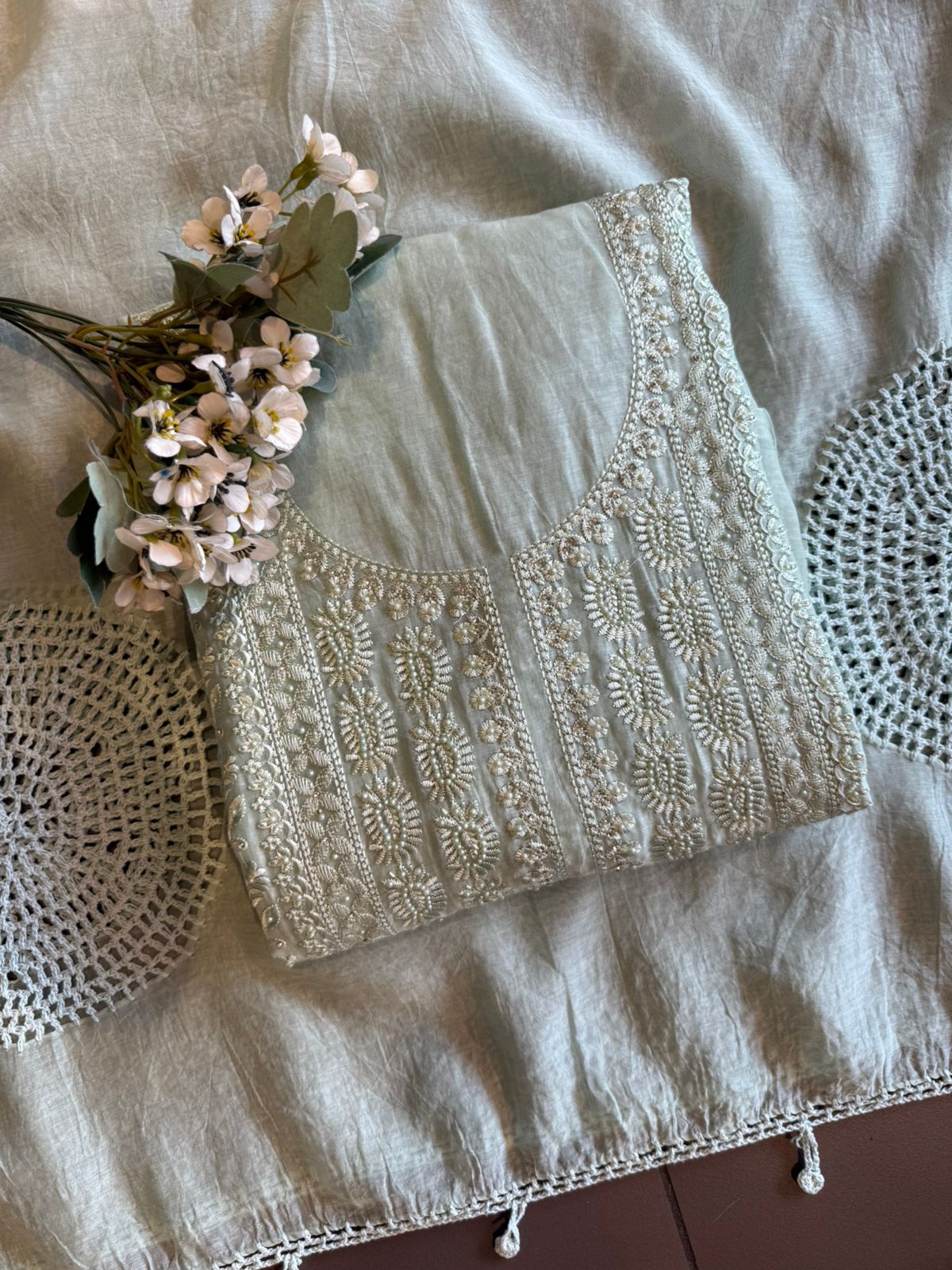 CHIKANKARI HAND EMBROIDERED SUIT
