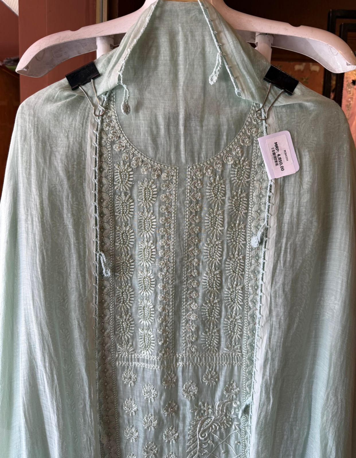 CHIKANKARI HAND EMBROIDERED SUIT