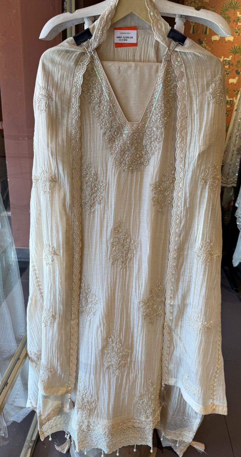 Embroidered unstitched Suit Set
