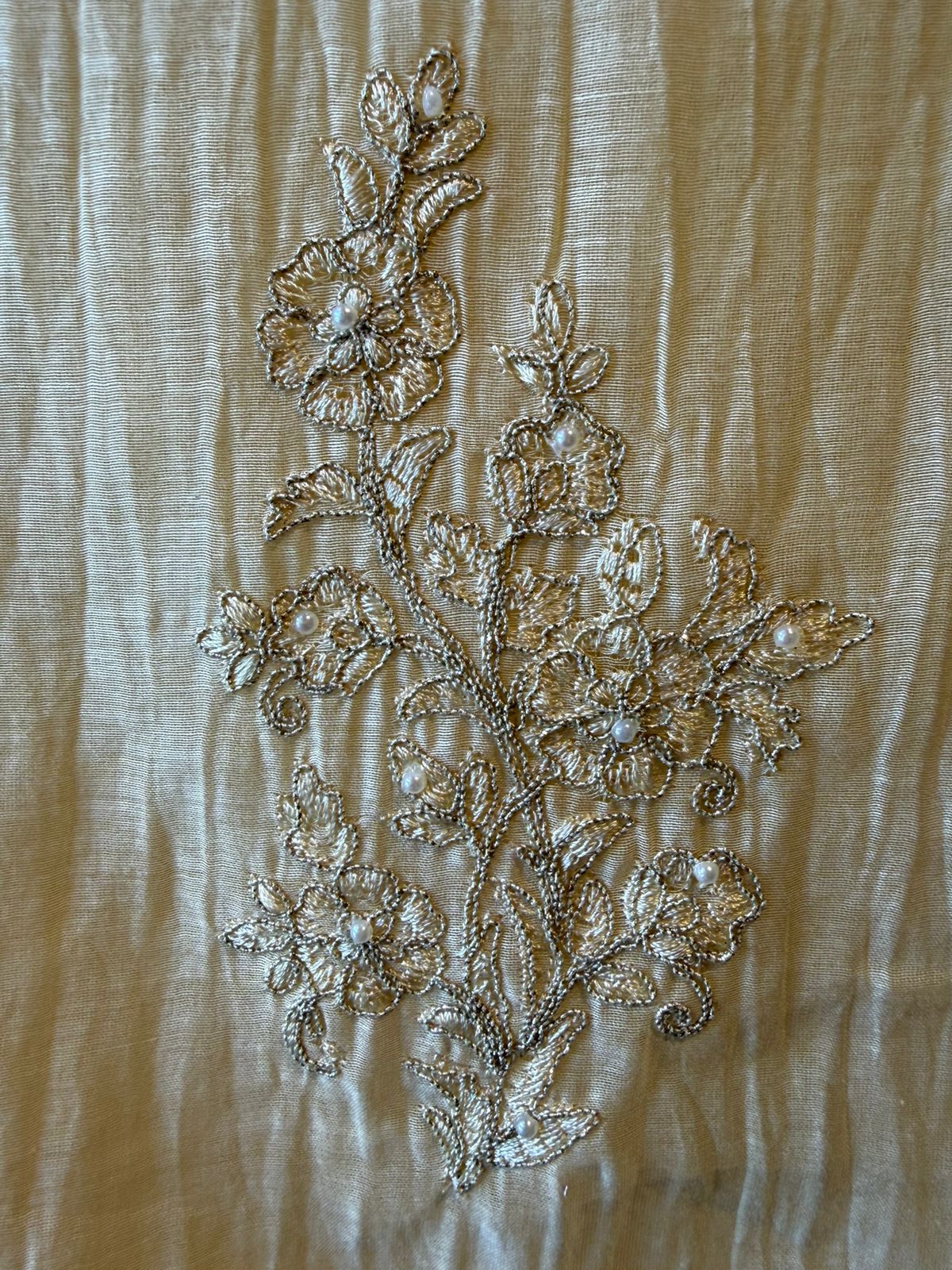 Embroidered unstitched Suit Set