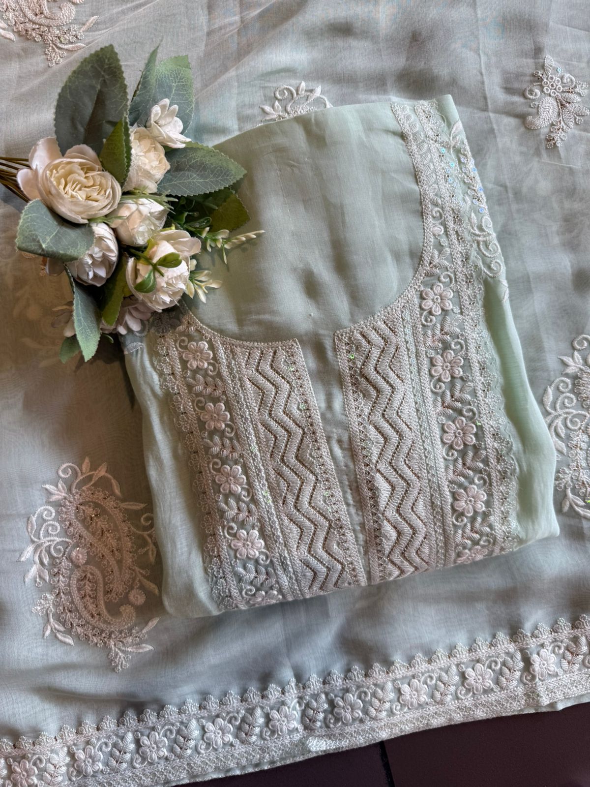 Premium lightweight Mul cotton Unstitched Suit