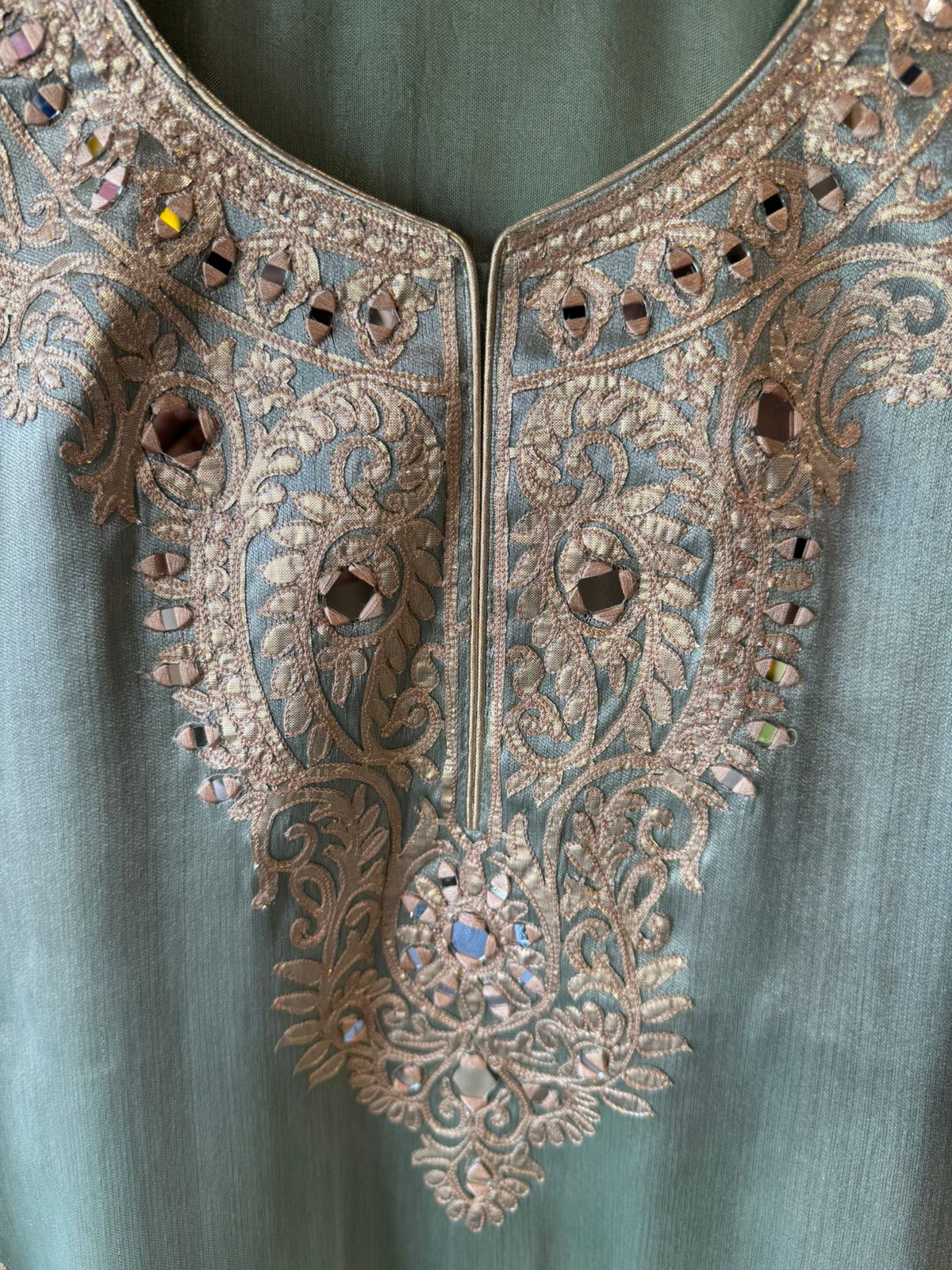 Giraffe tissue fabric Suit