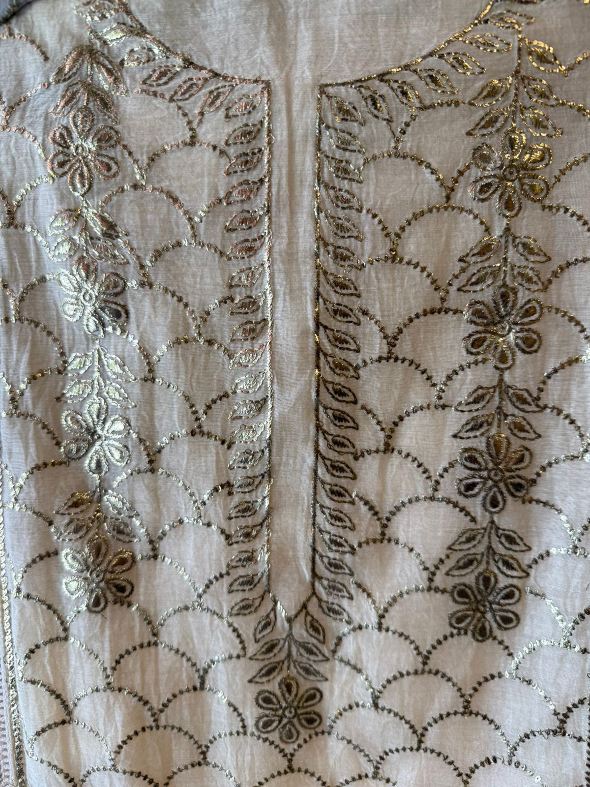 Unstitched Mul suit