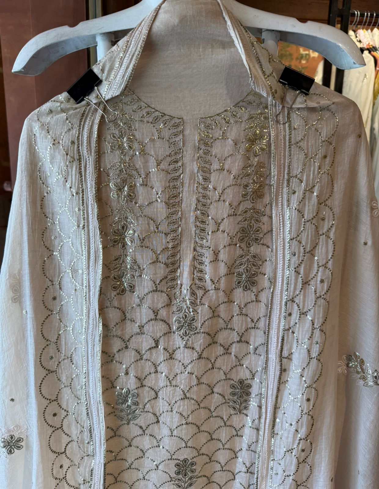 Unstitched Mul suit