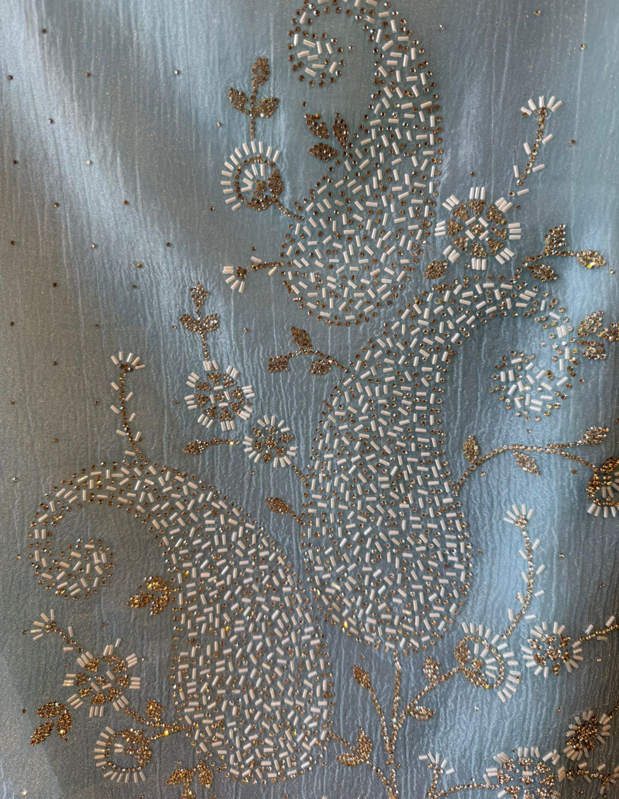 Elegant ensemble On Crushed tissue