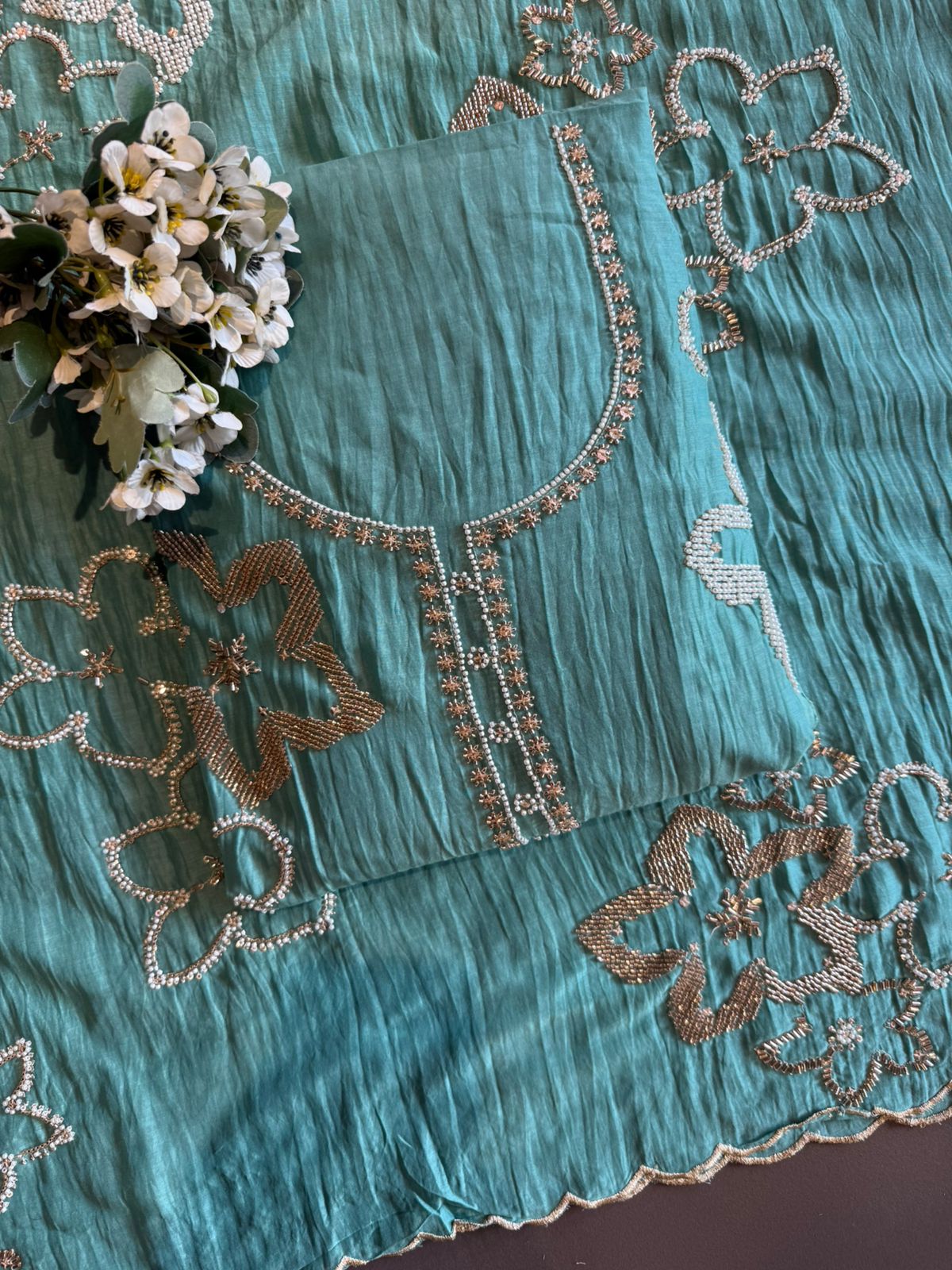 Lightweight crinkled Mul cotton unstitched suit