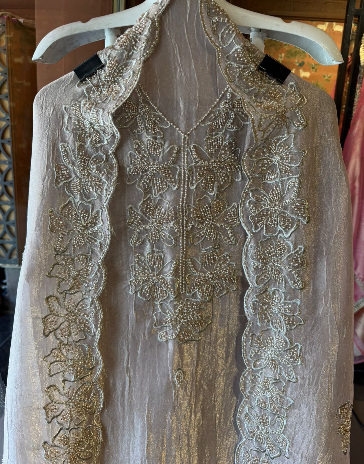 Lightweight Crinkled tissue  unstitched suit