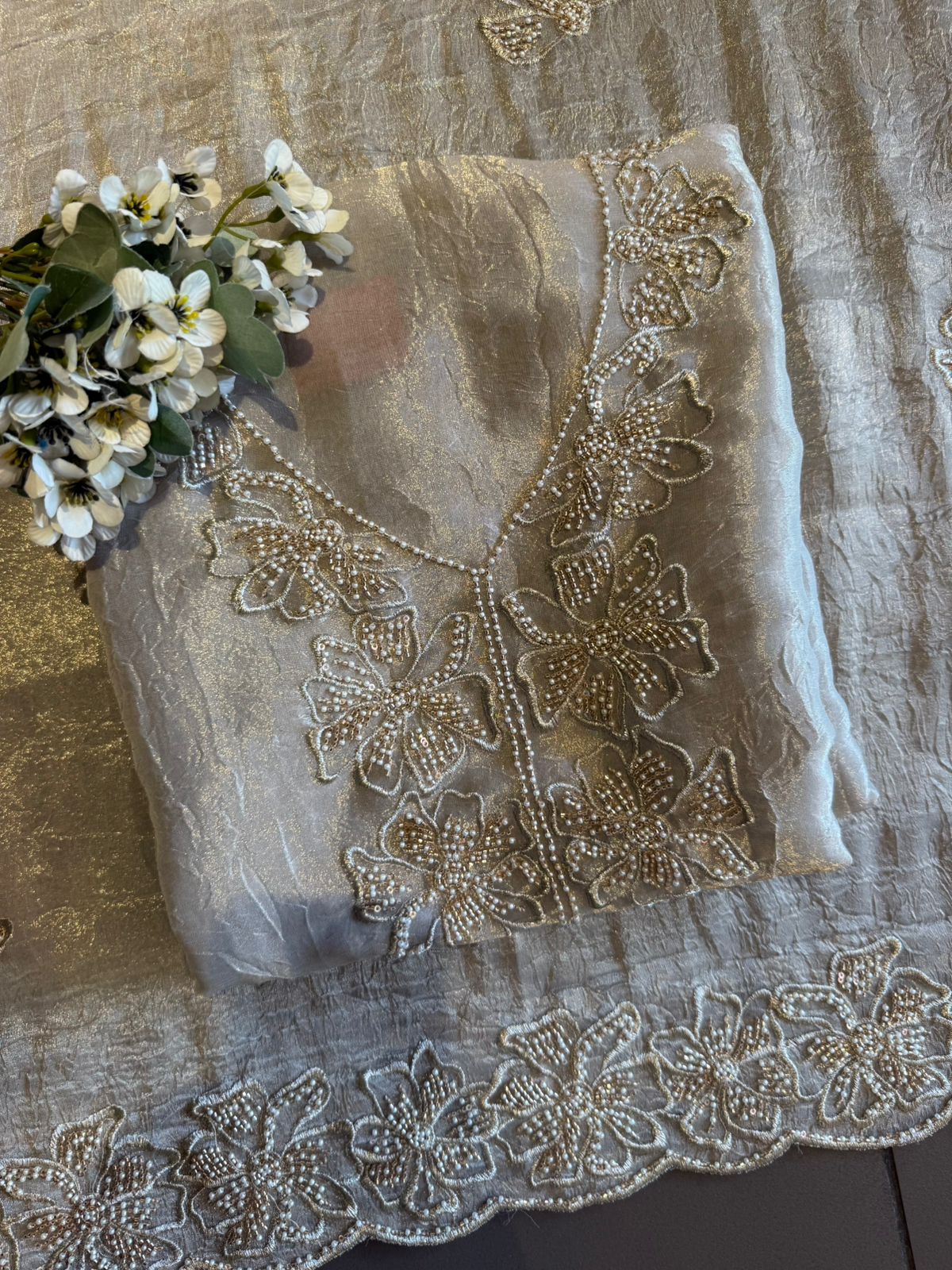 Lightweight Crinkled tissue  unstitched suit
