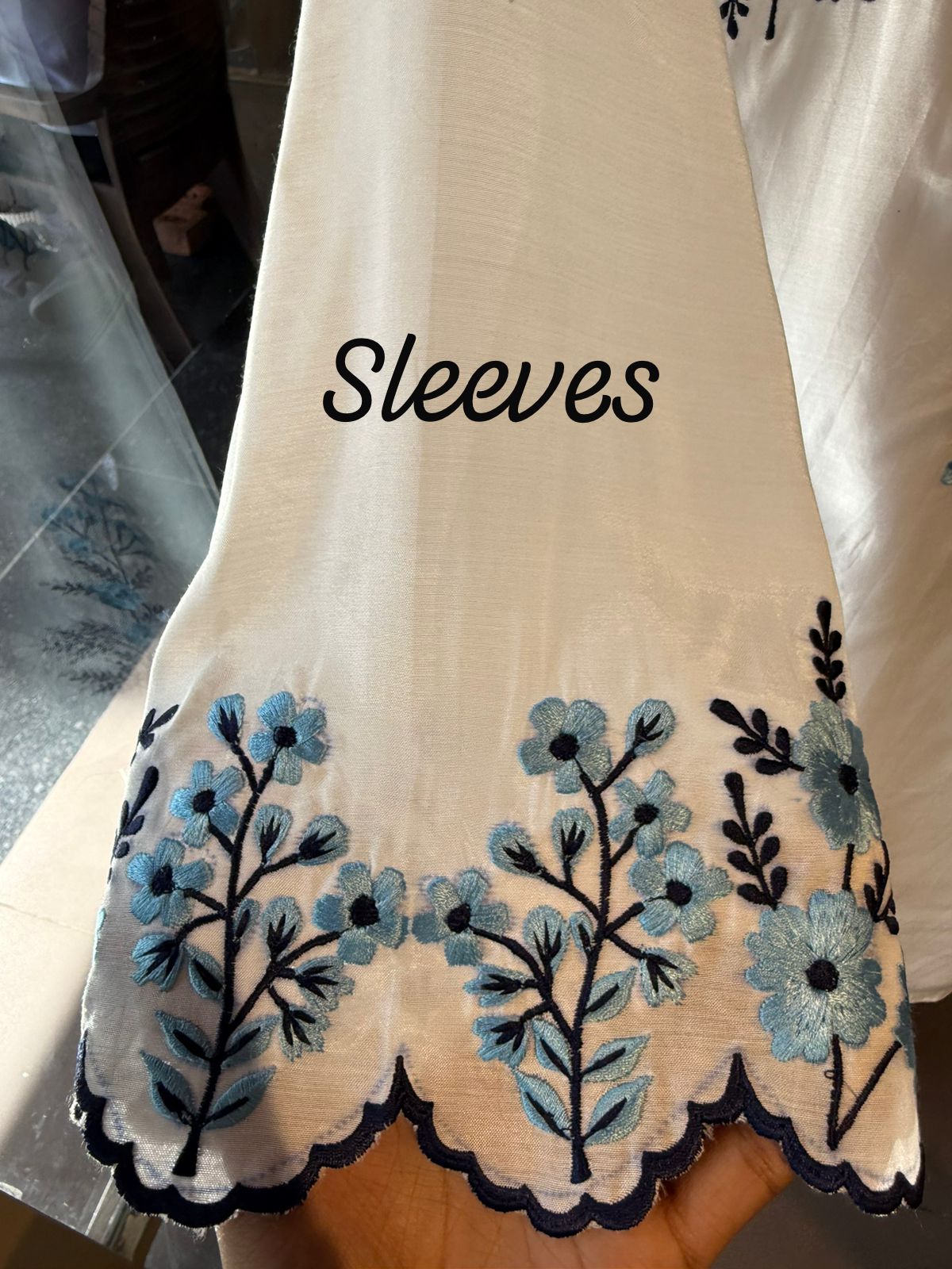 Embroidered Linen Kurta pants Set with Net Dupatta