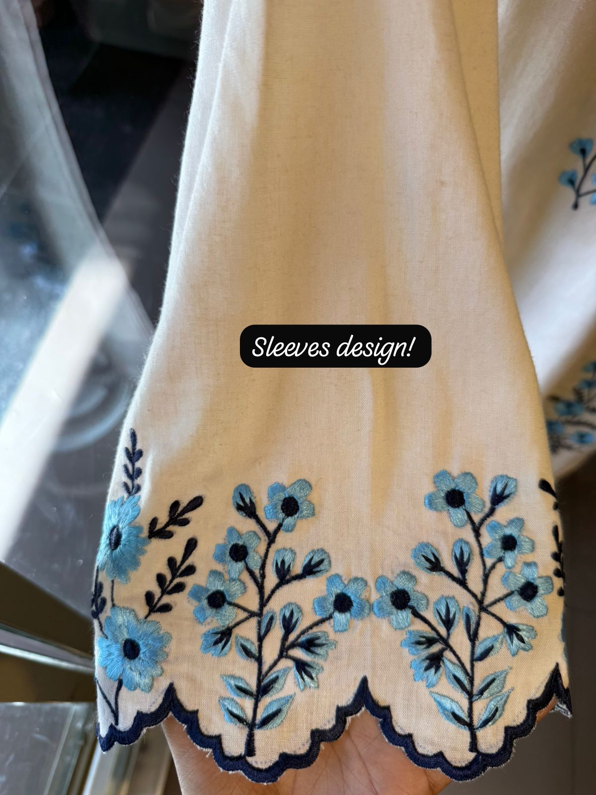 Embroidered Linen Kurta pants Set with Net Dupatta