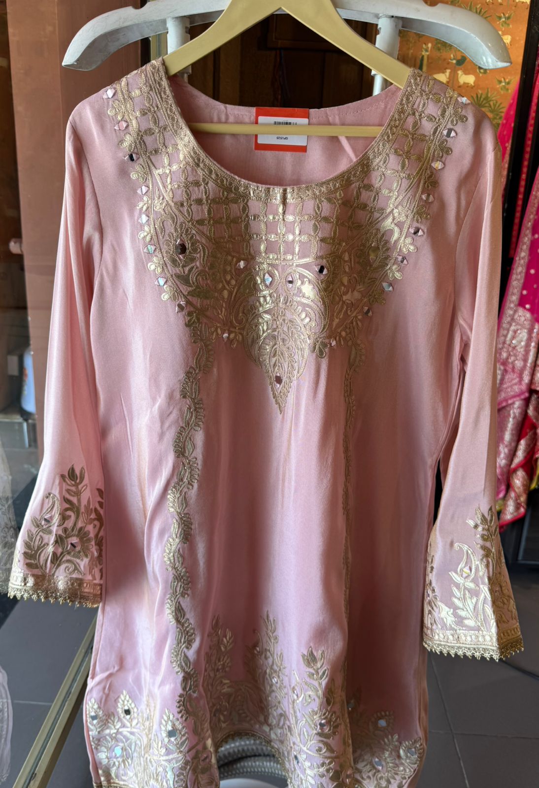 Shimmer tissue designer coord set