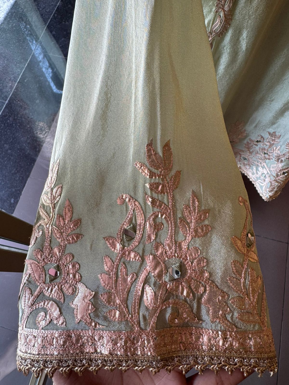 Shimmer tissue designer coord set