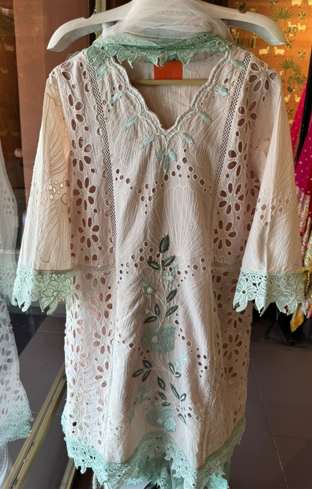 Hakuba chicken kurta set
