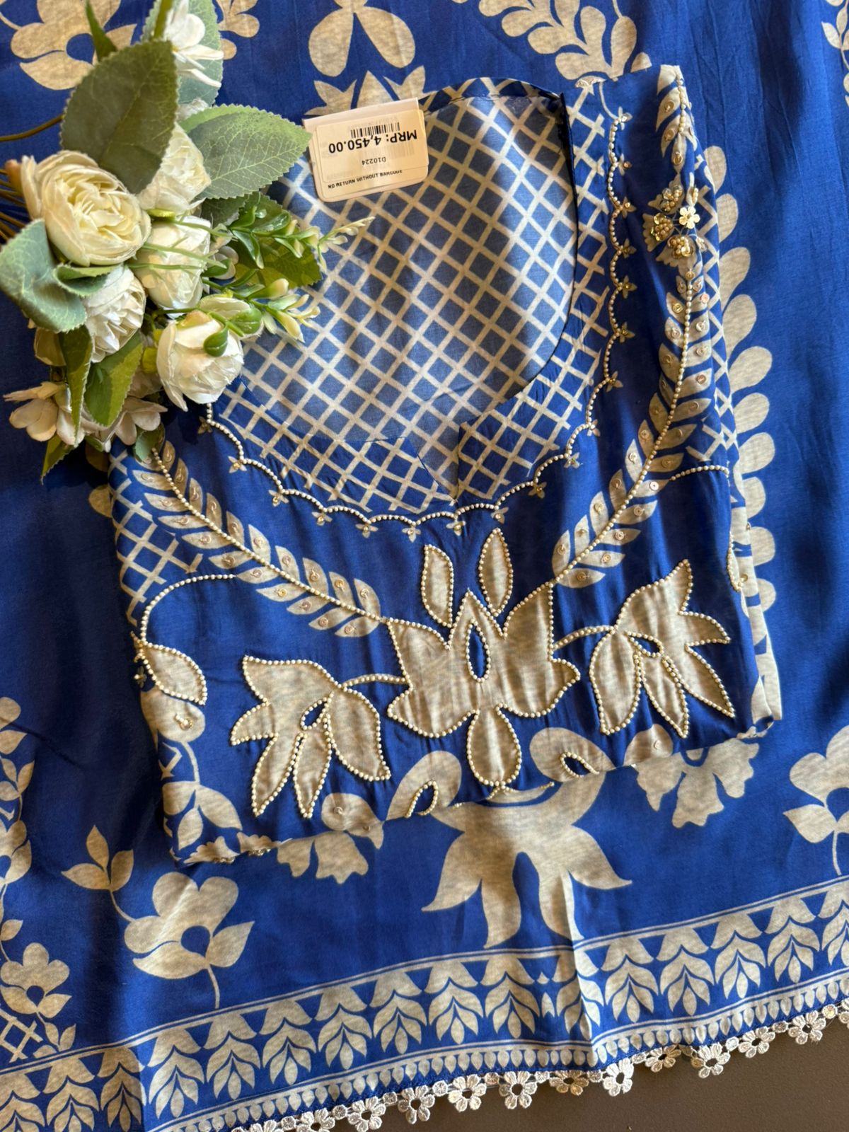 Pakistani Muslin digital Printed Statement Suit