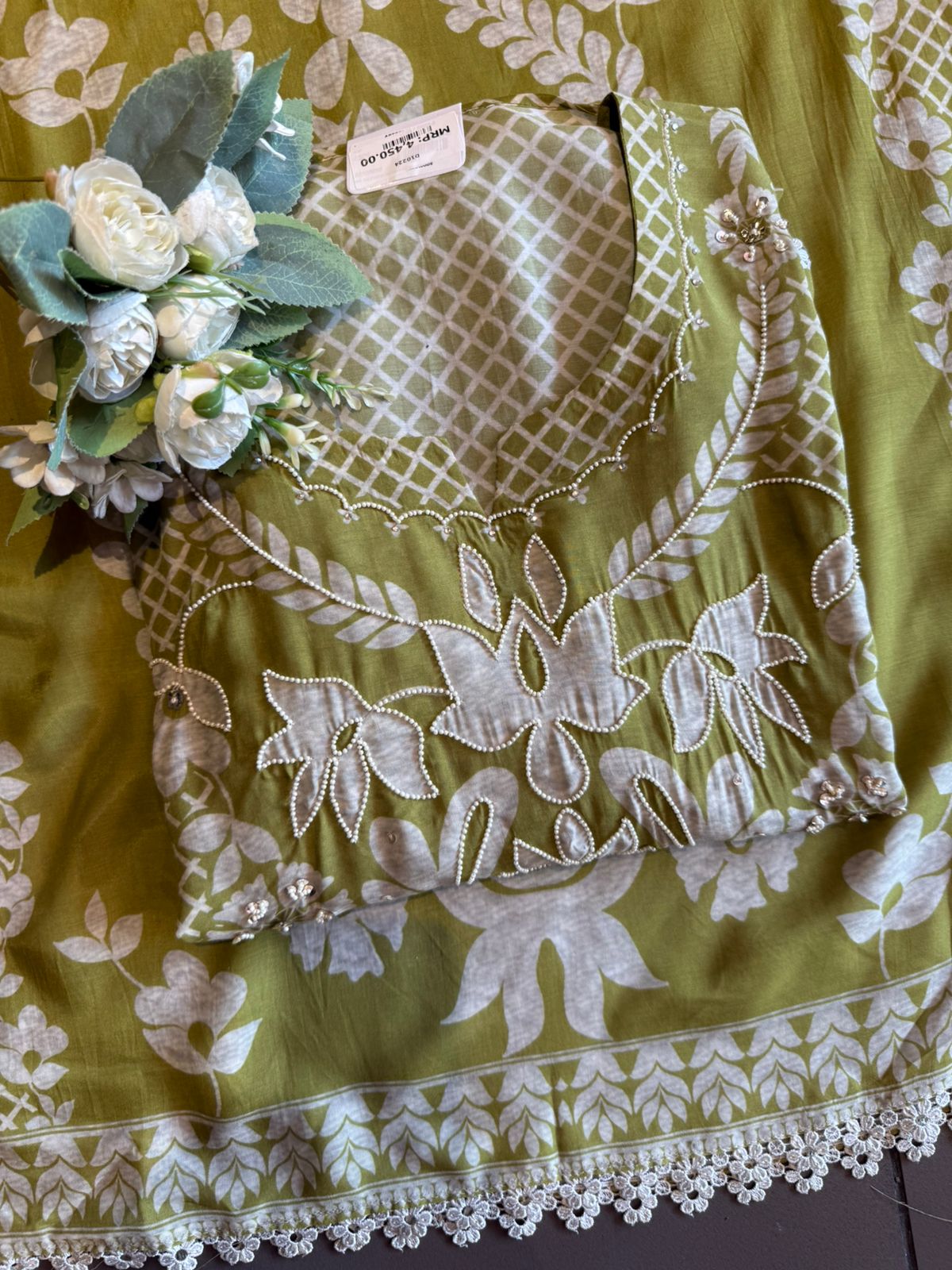 Pakistani Muslin digital Printed Statement Suit