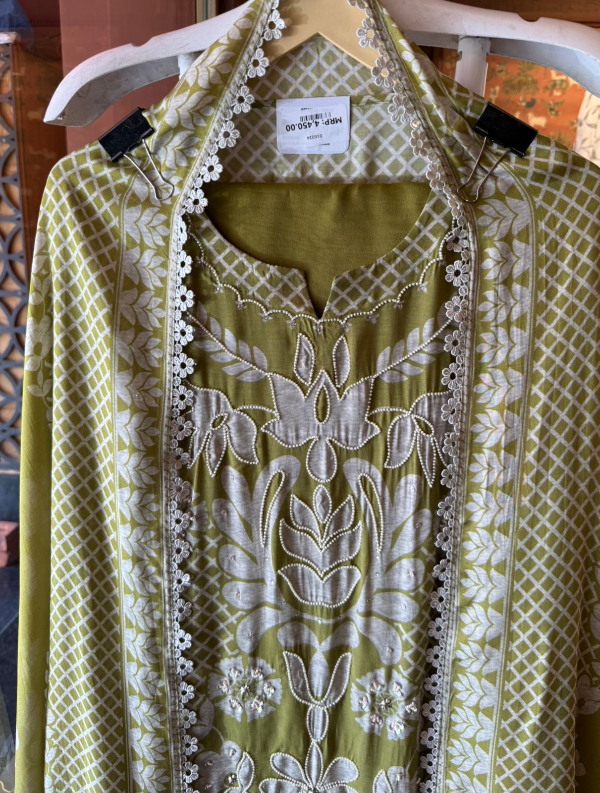 Pakistani Muslin digital Printed Statement Suit