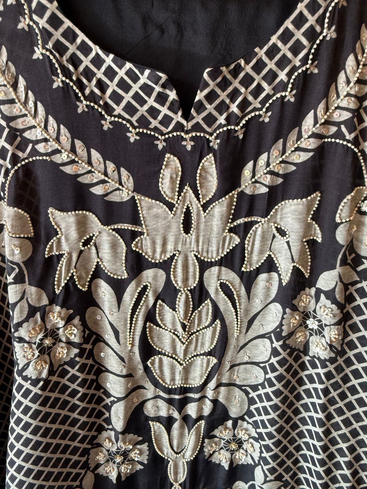 Pakistani Muslin digital Printed Statement Suit