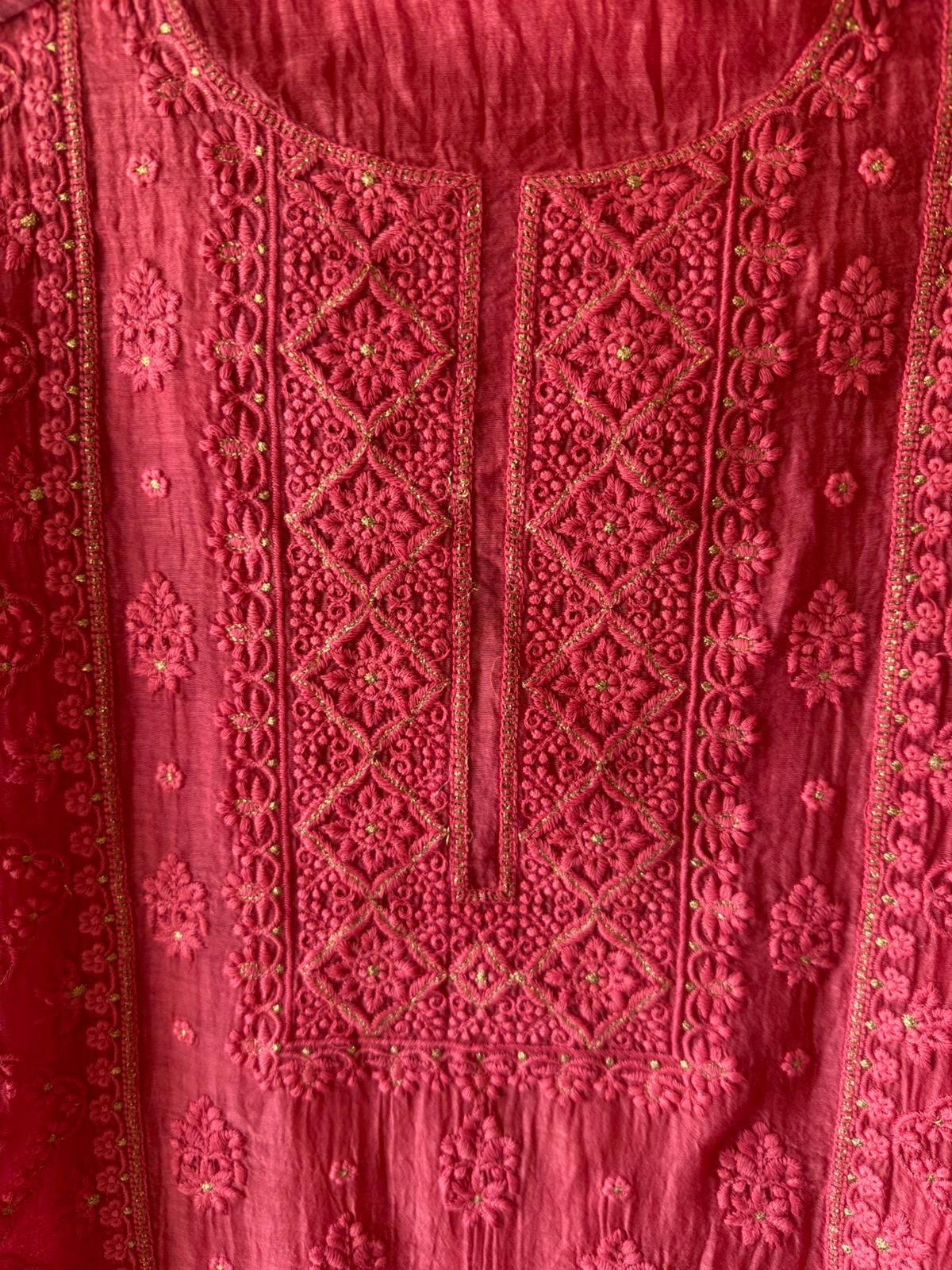 Chickenkari Embroidered Suit Set On Mul chanderi