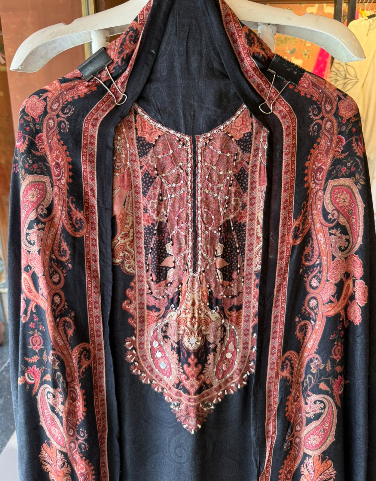 Paisley digital Printed Suit Set on Muslin