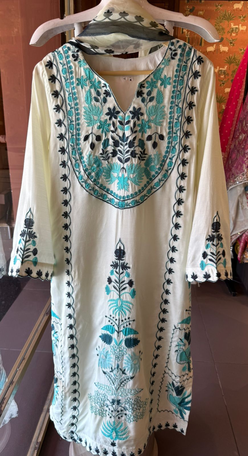Pakistani inspired Embroidered Kurta set