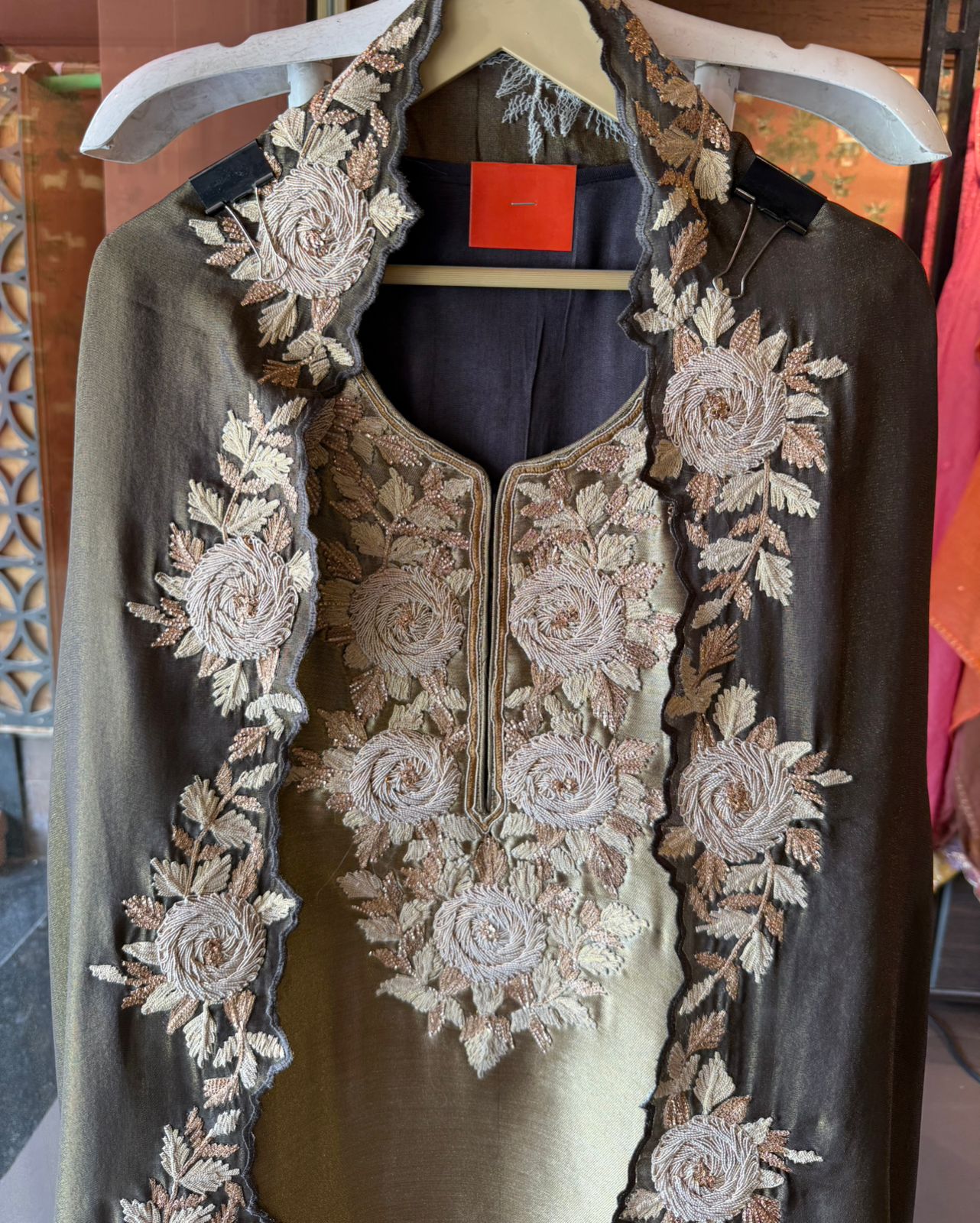 Lightweight crinkled Mul cotton Suit