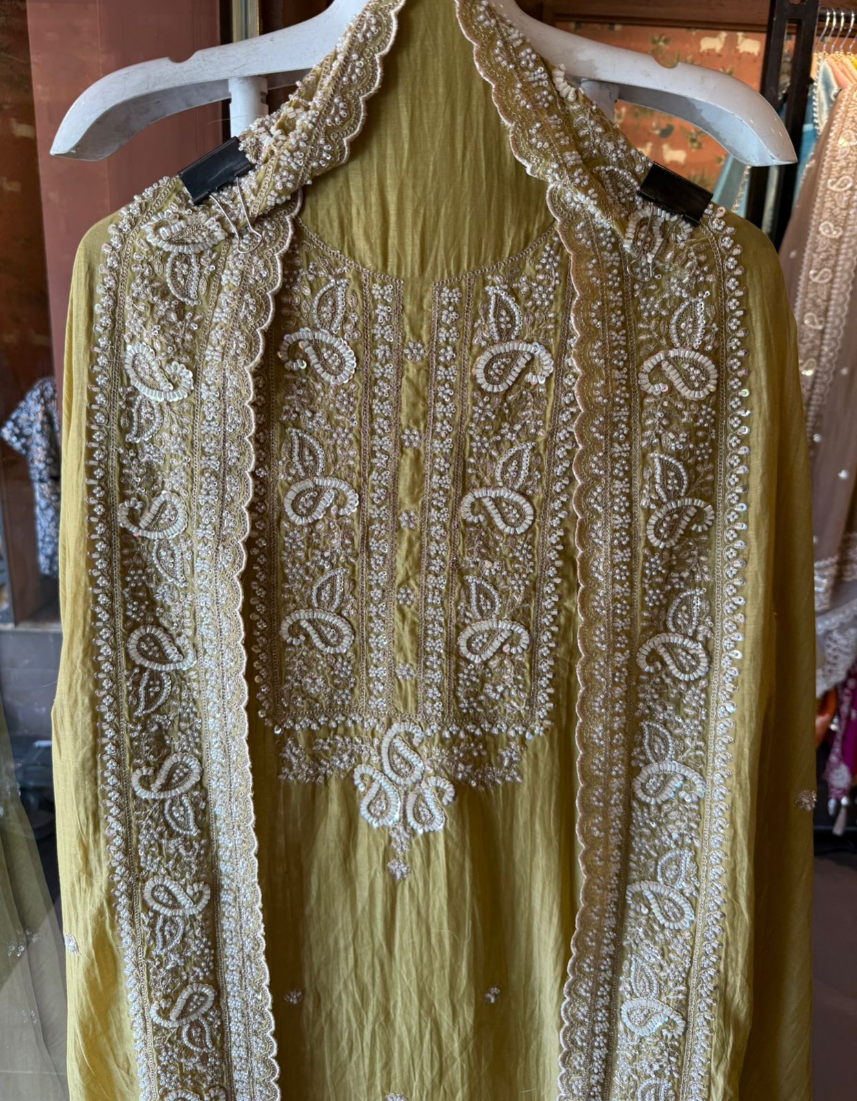 Crinkled Mul unstitched Suits