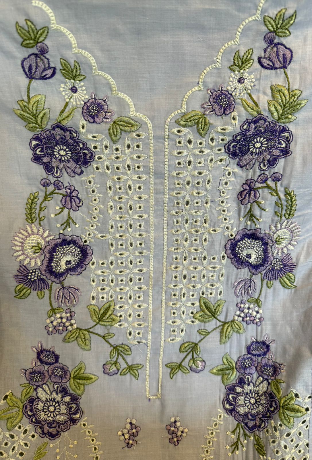 PAKISTANI EMBROIDERED SUIT