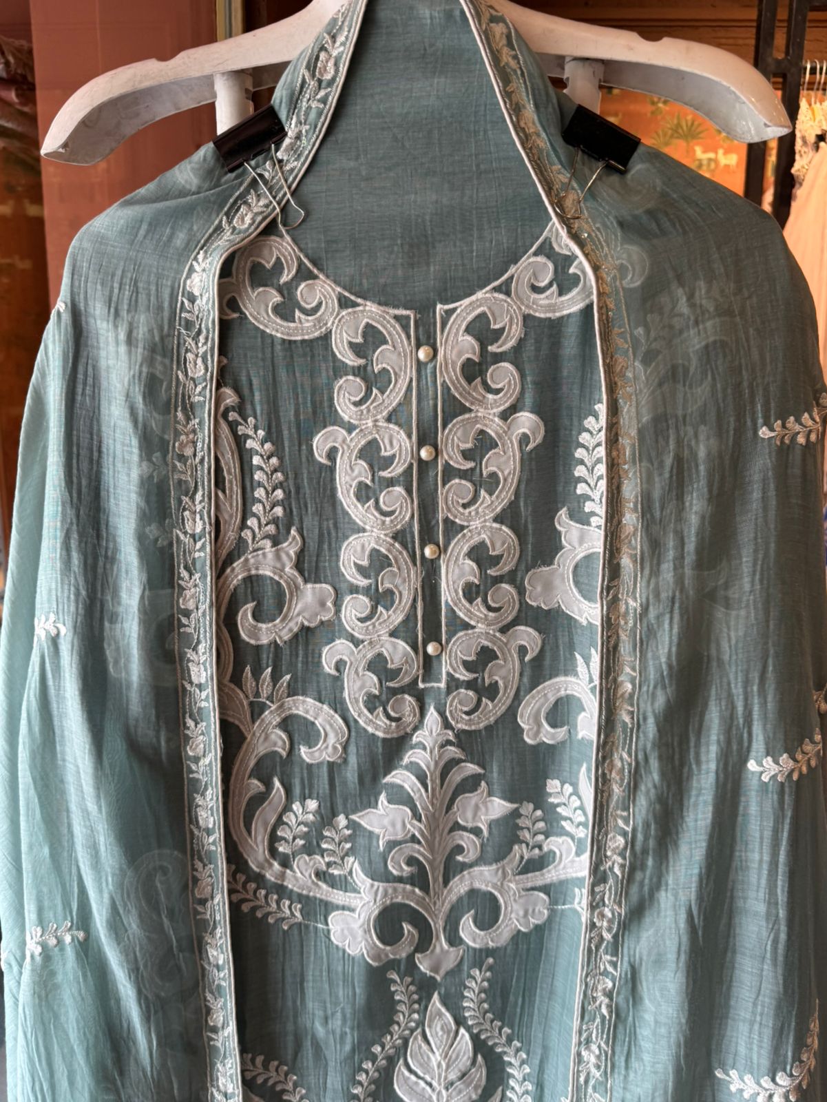 Elegant unstitched suit set