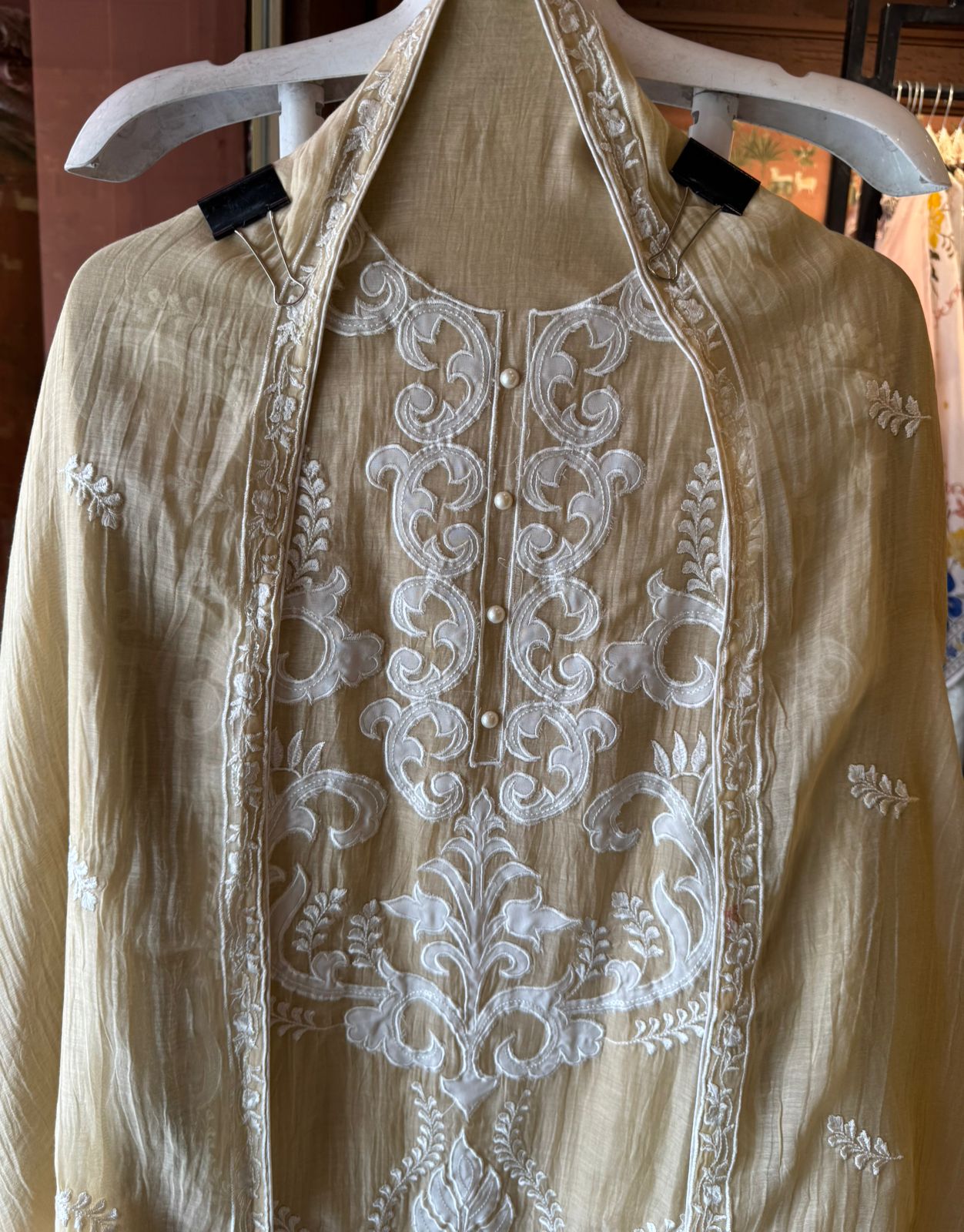 Elegant unstitched suit set