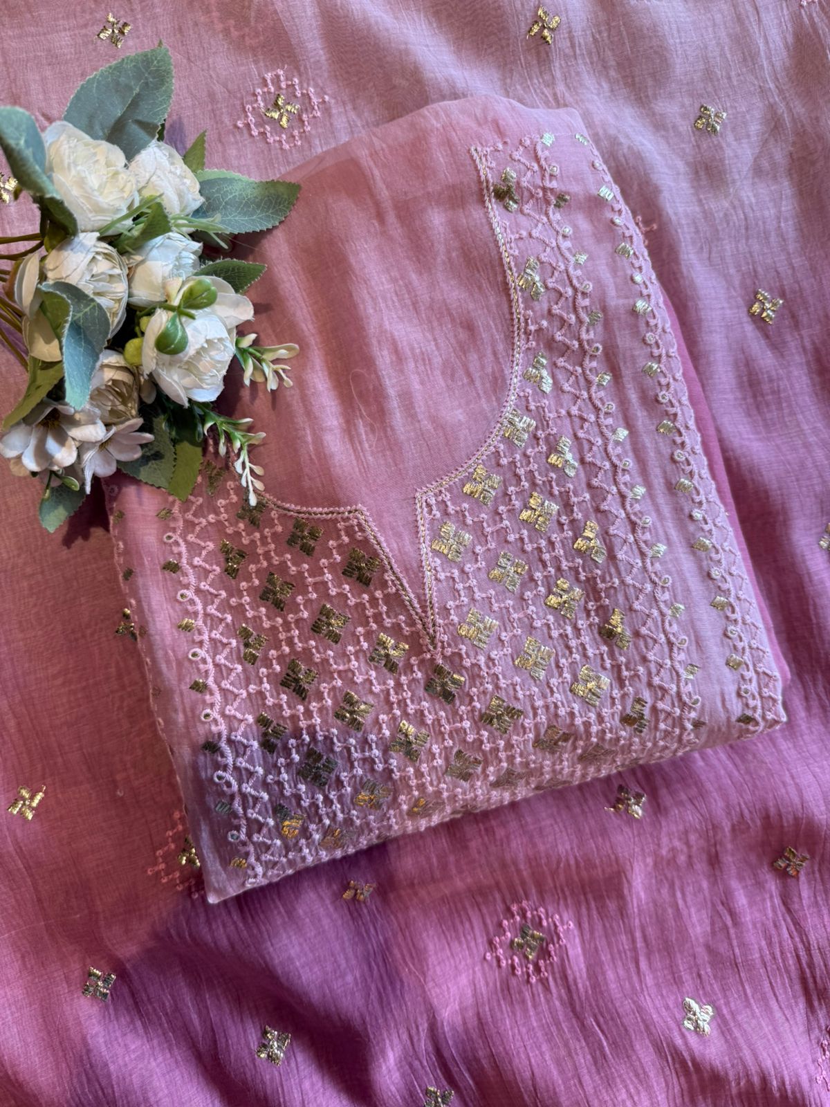 Chickenkaari Ombre shaded Embroidered Suit