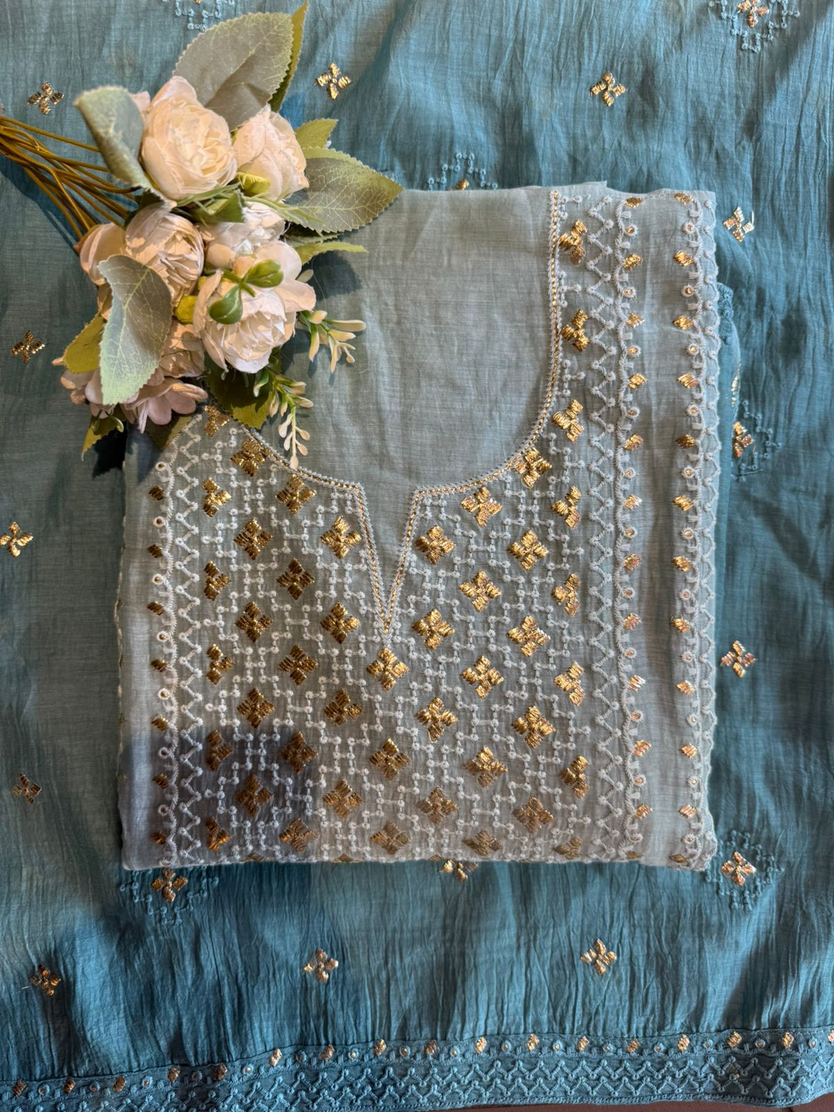 Chickenkaari Ombre shaded Embroidered Suit