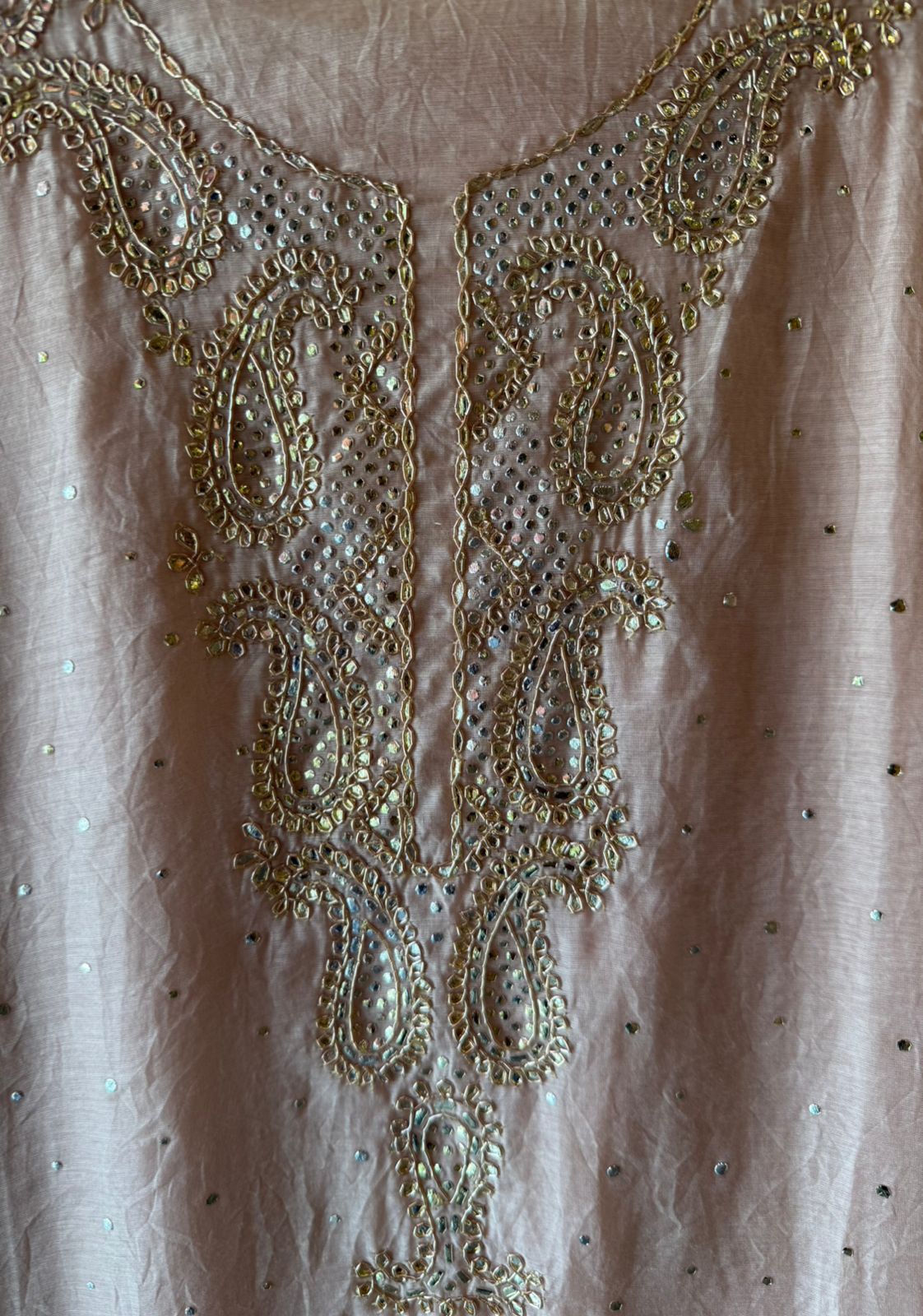Gracefully designed elegant Suit