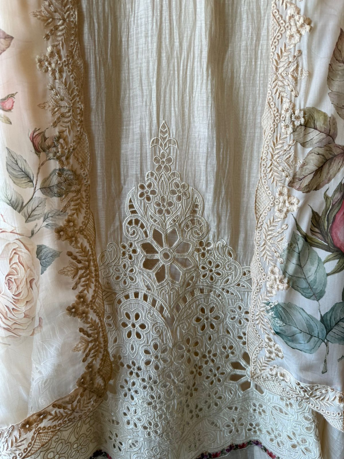 Elegance and femininity ivory Suit set