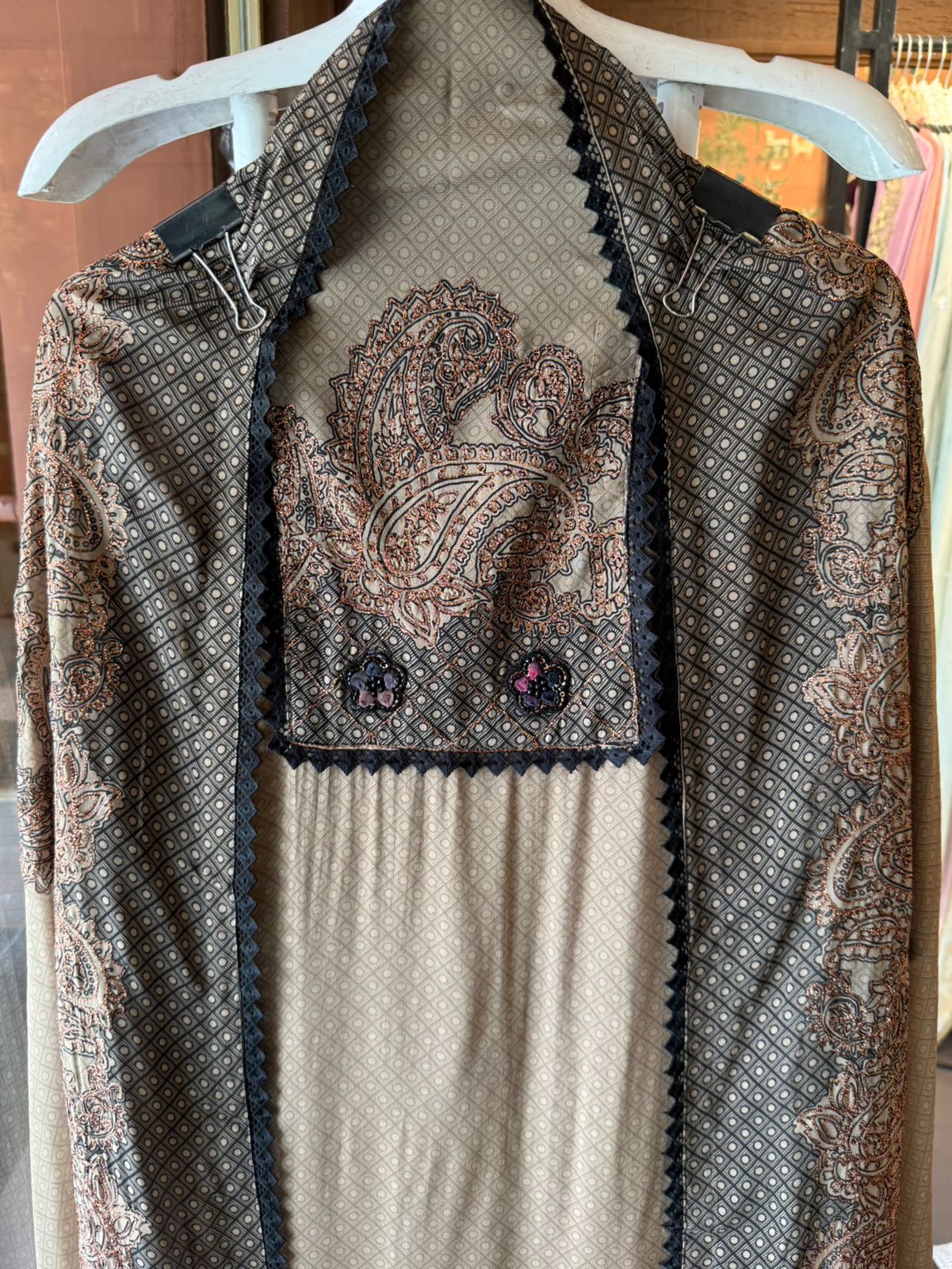 Self digital printed Georgette suit with a fluid Drape