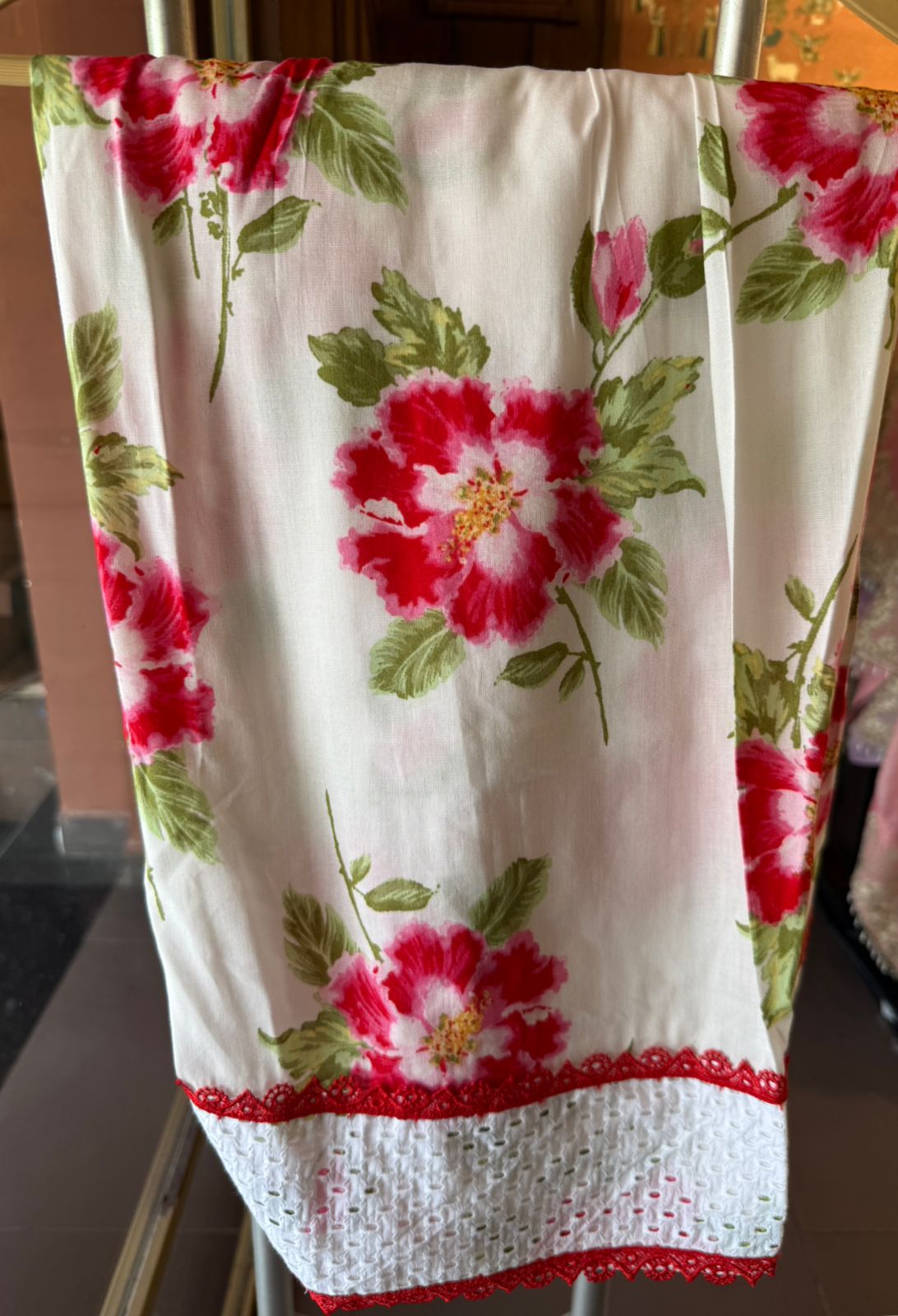 Elegant white chicken kurta