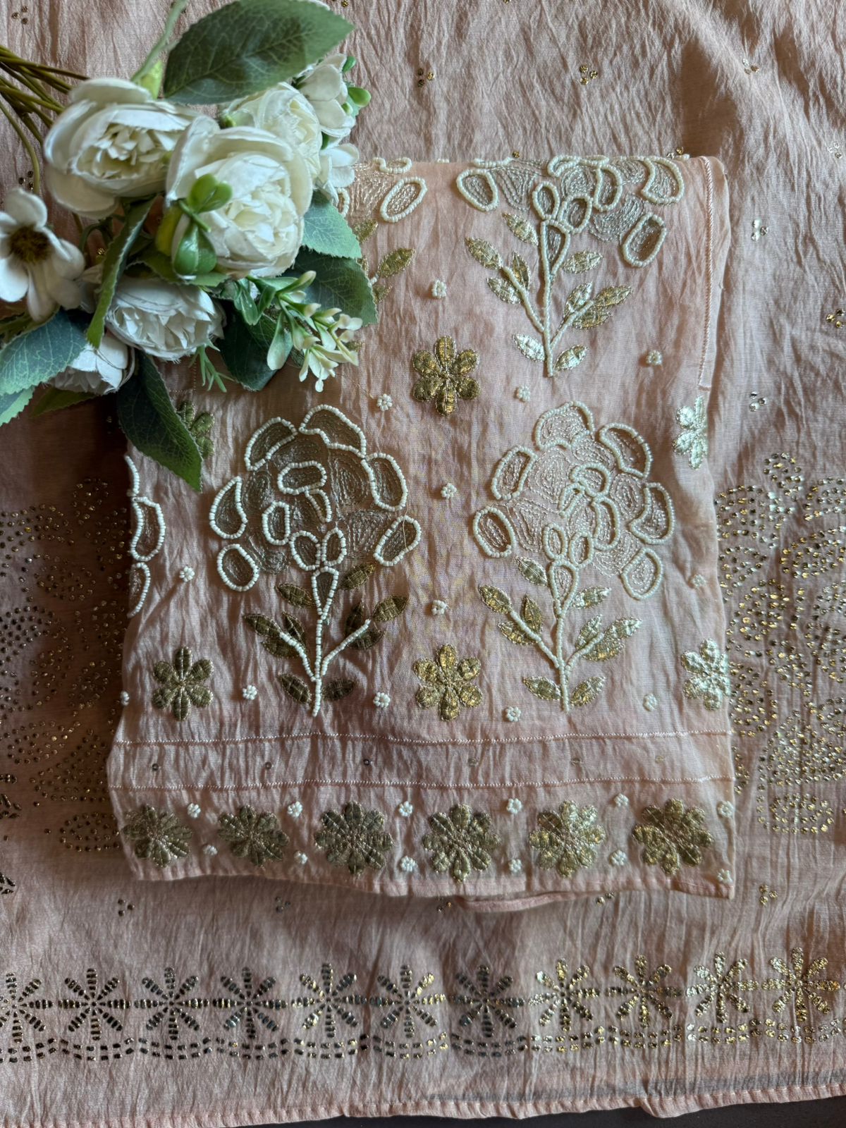 Intricate floral embroidery elegant suit set