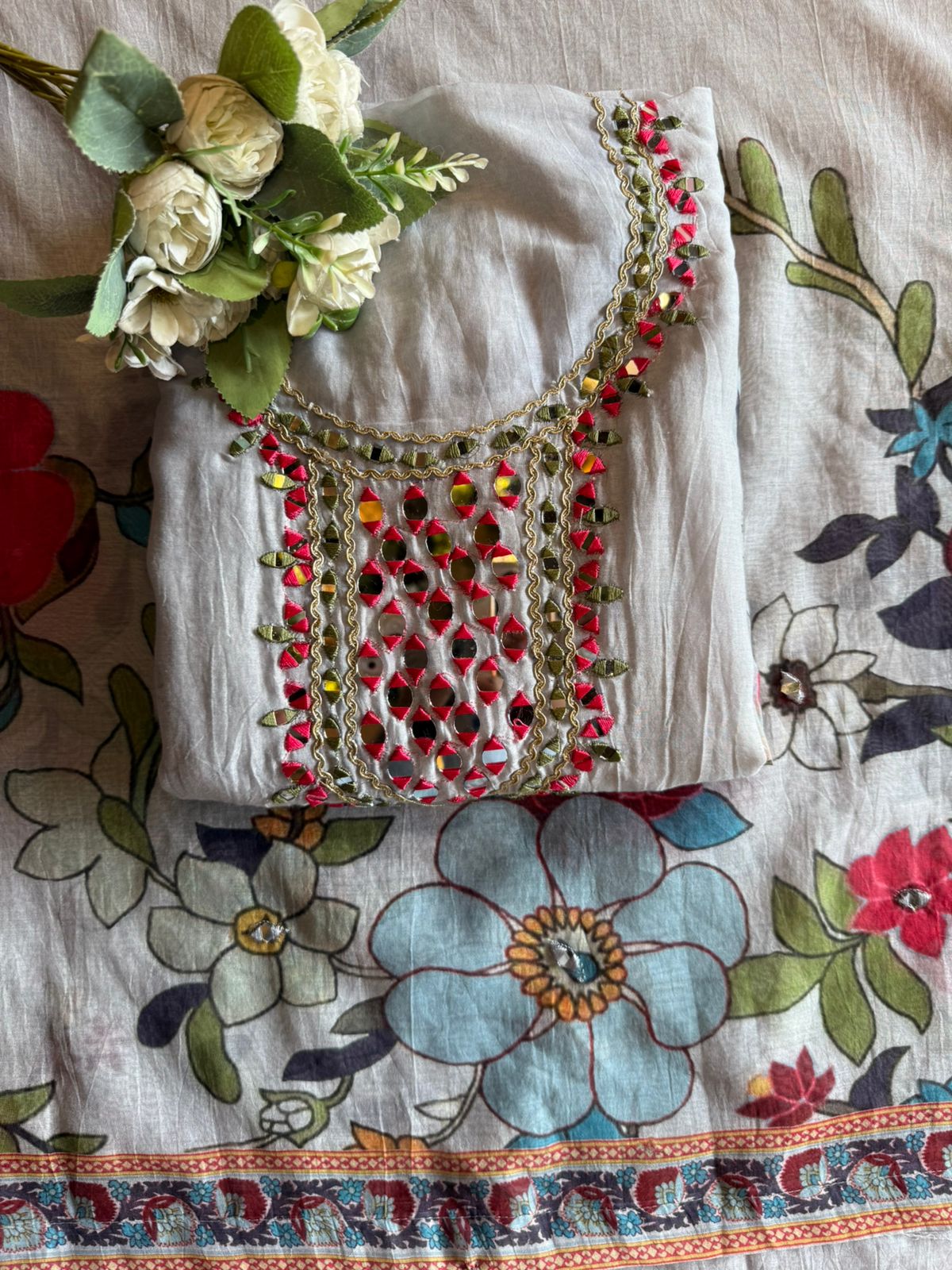 Graceful suit set On Mul cotton