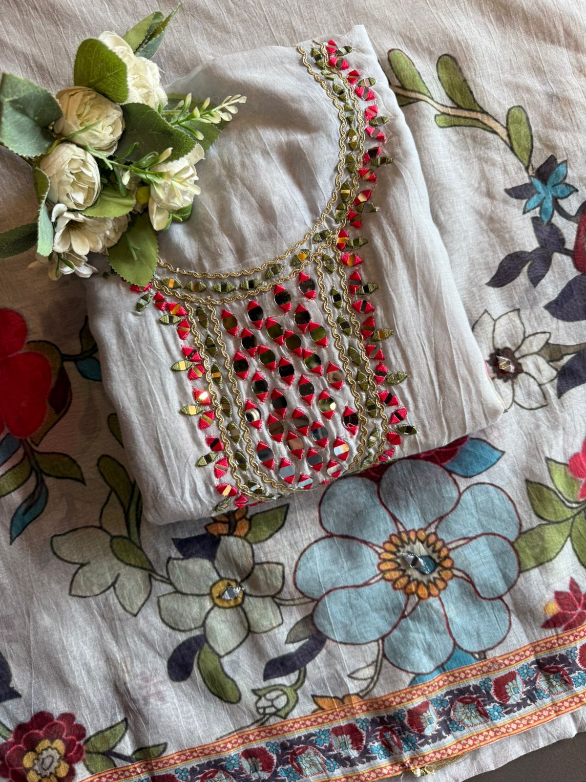 Graceful suit set On Mul cotton