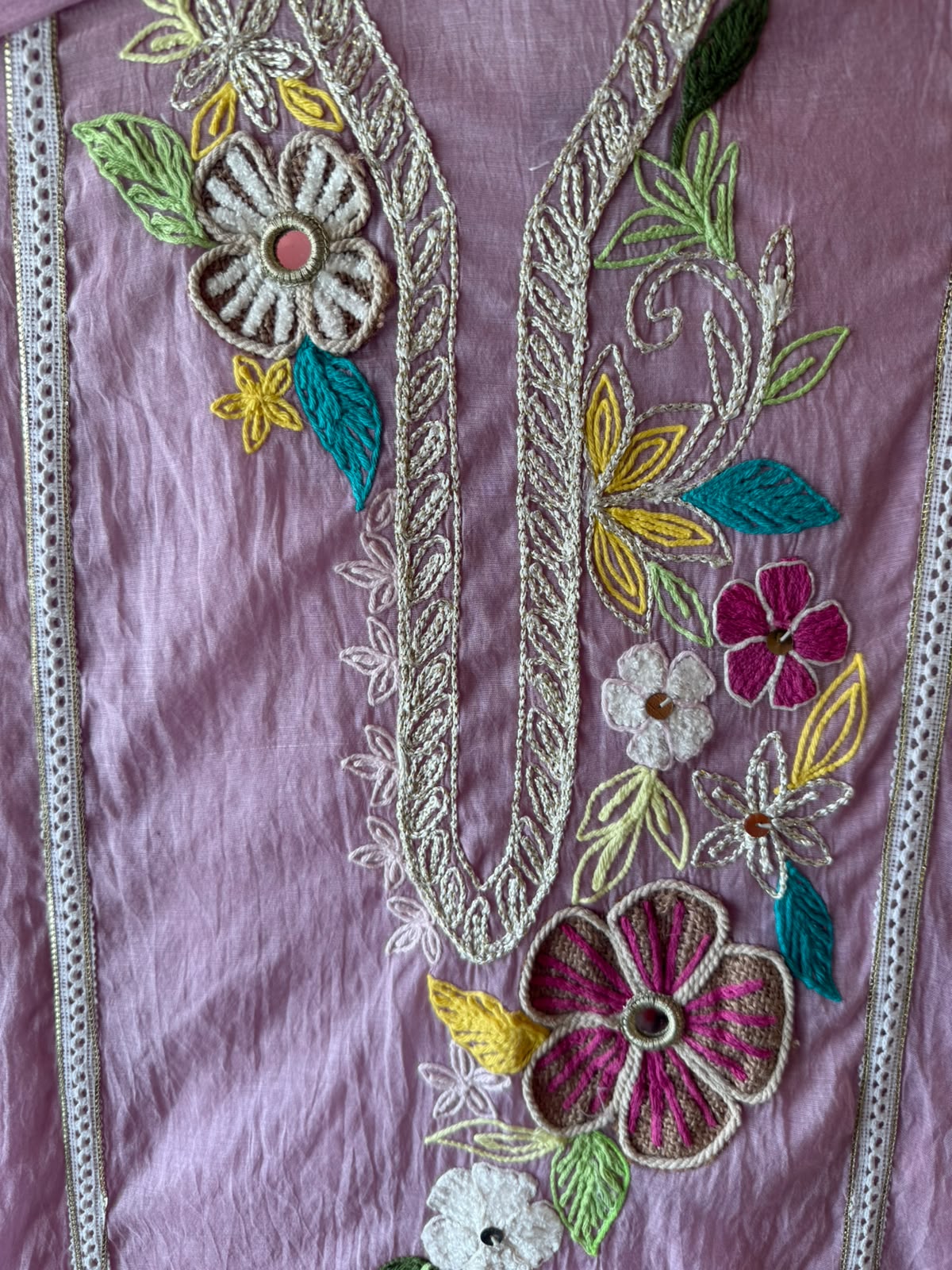 Multi coloured floral embroidery feminine Suit set
