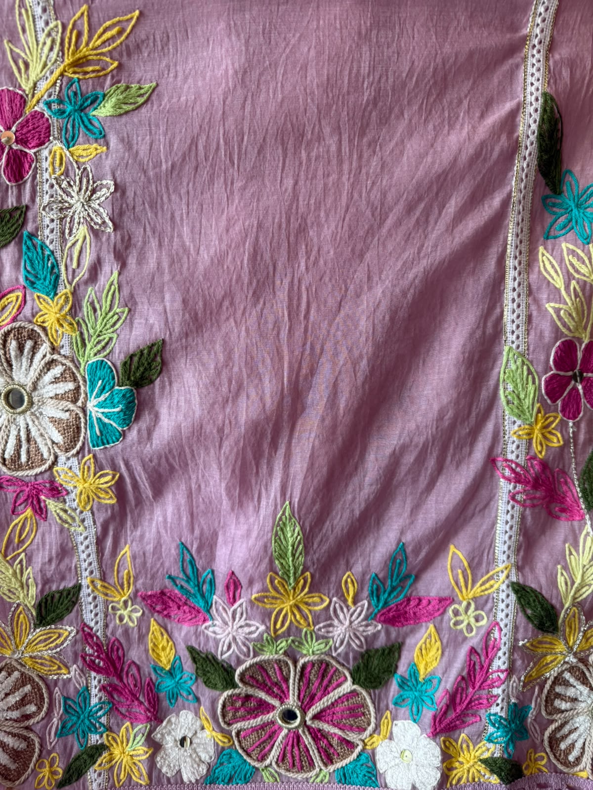Multi coloured floral embroidery feminine Suit set