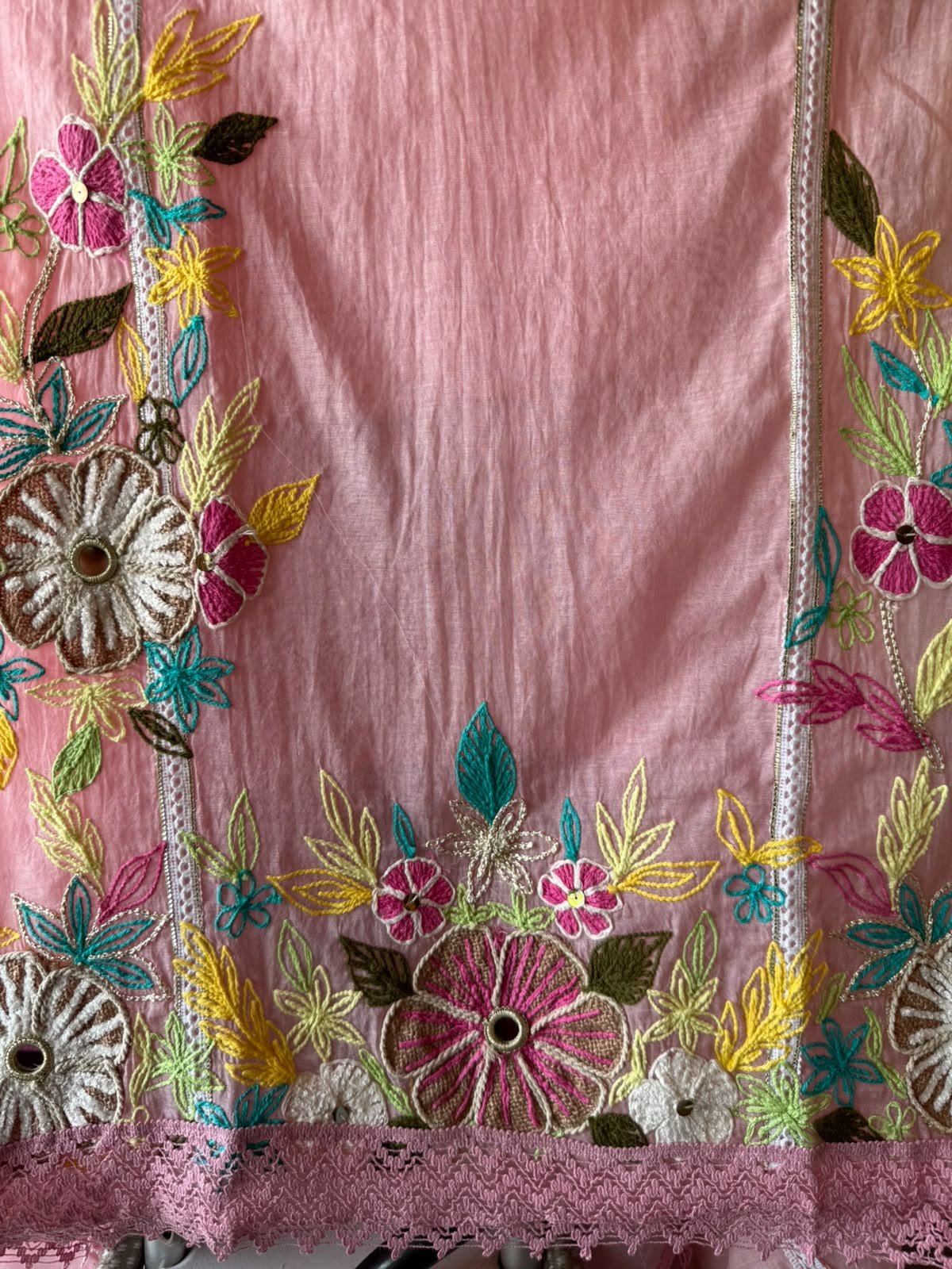 Multi coloured floral embroidery feminine Suit set