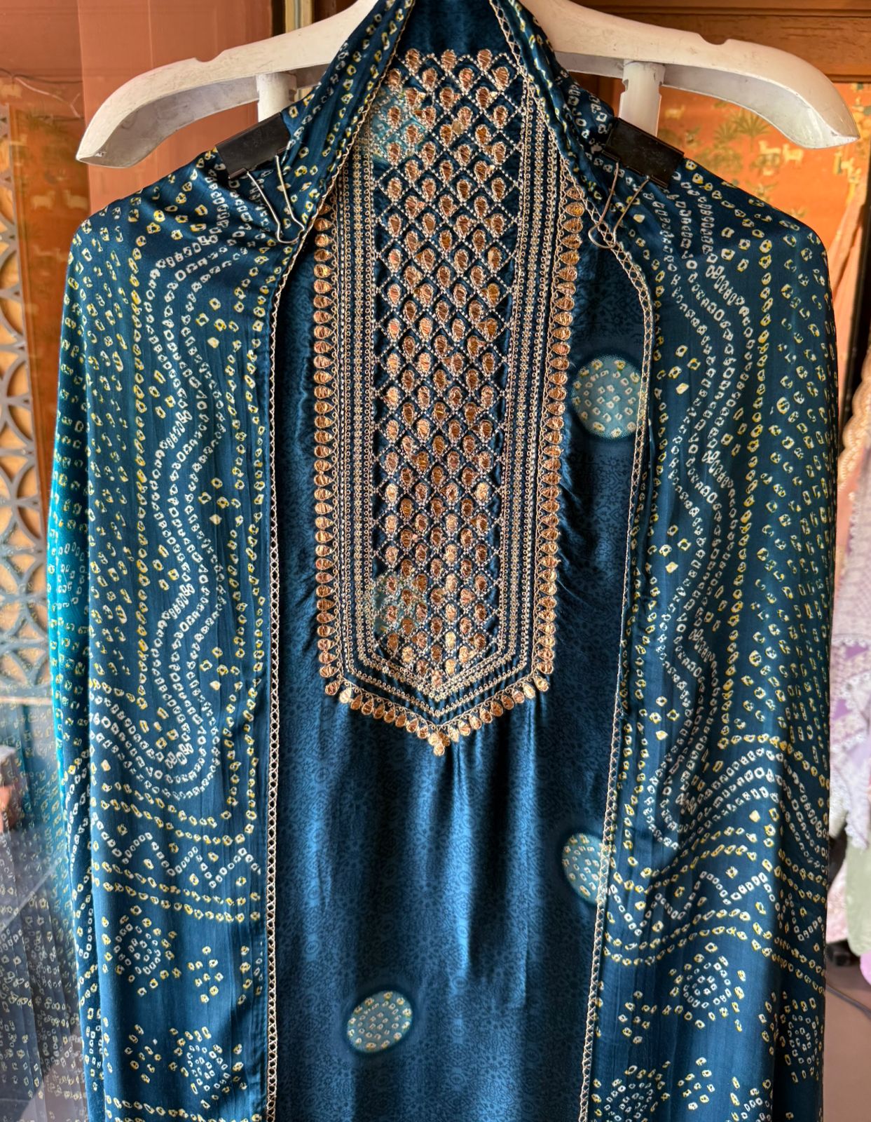 Exquisite Royal Suit Set