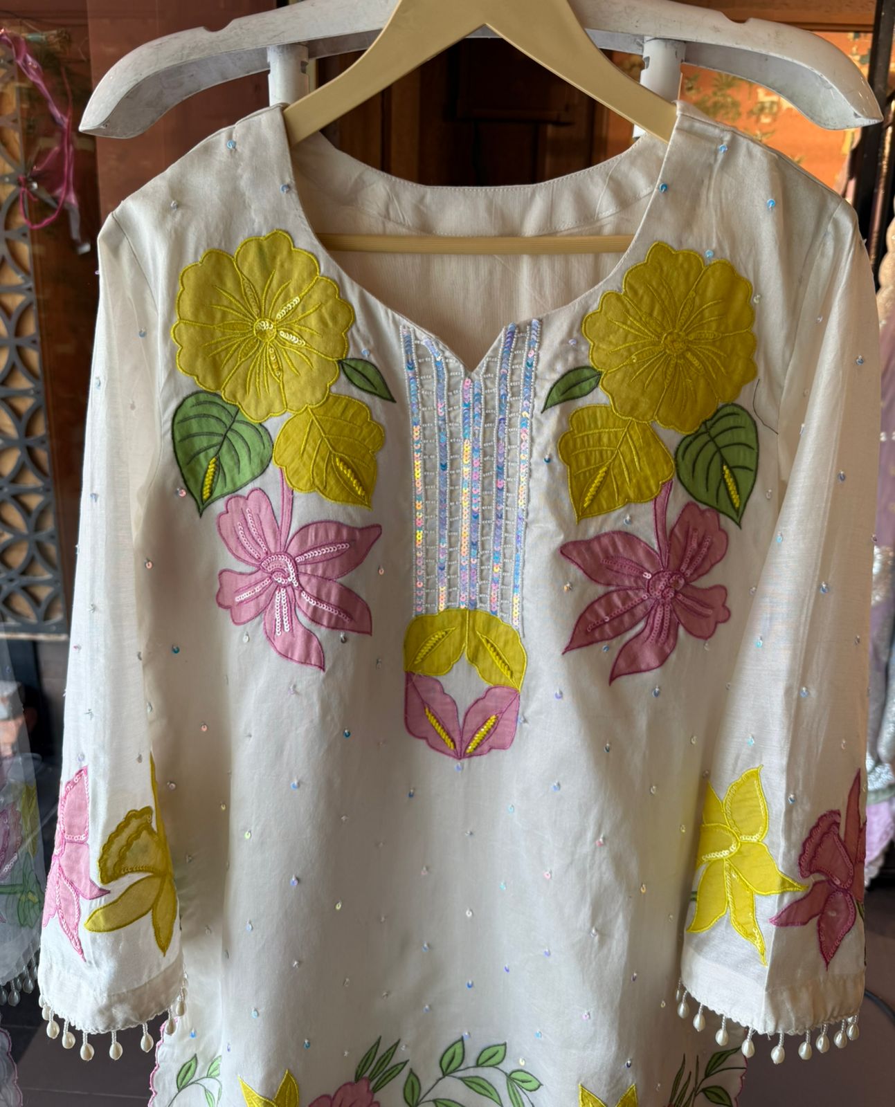 Ivory Bloom Appliqué Embroidered Kurta